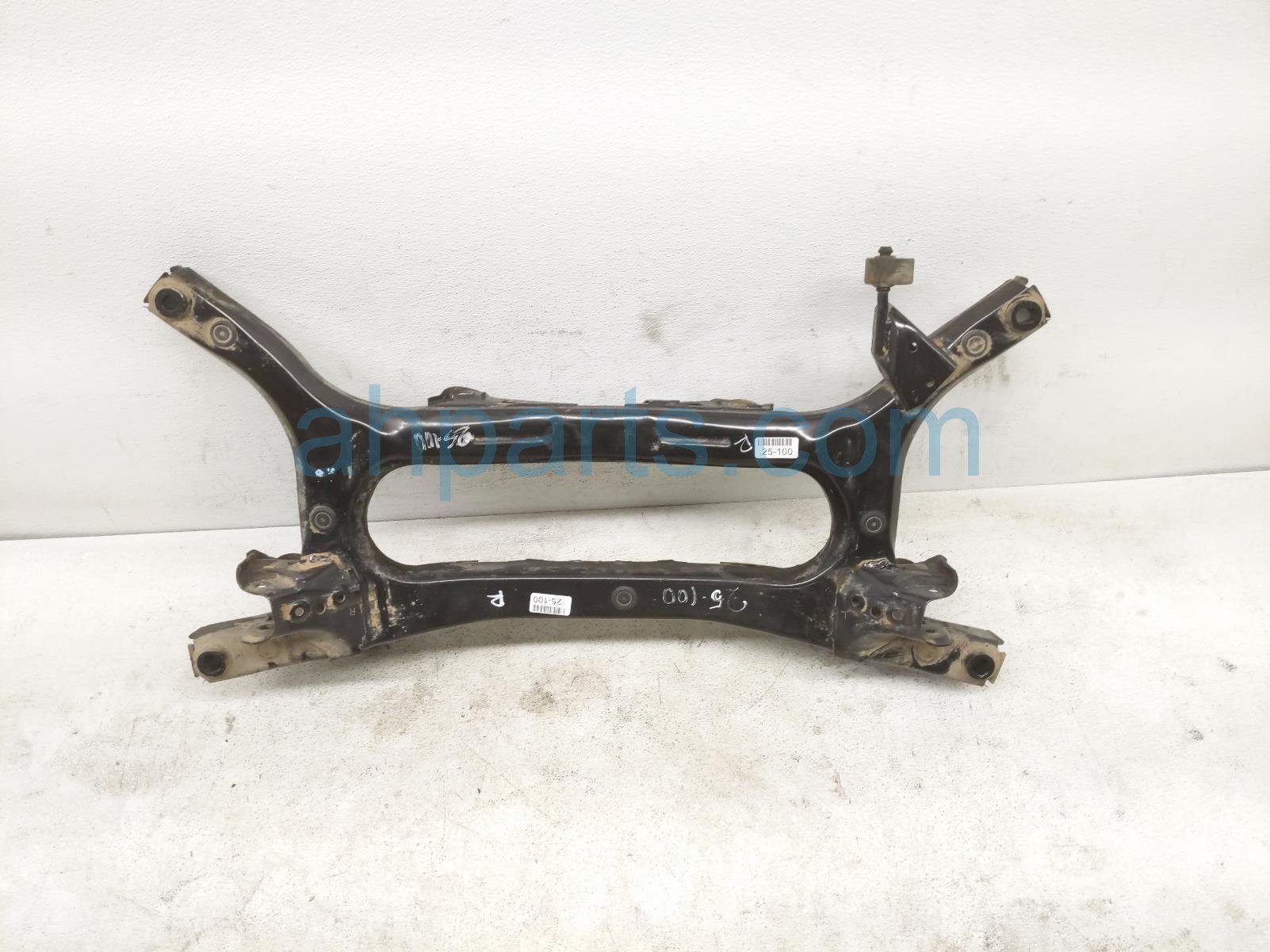 2021 Toyota Corolla Crossmember Rear Sub Frame Cradle 51206 47012 