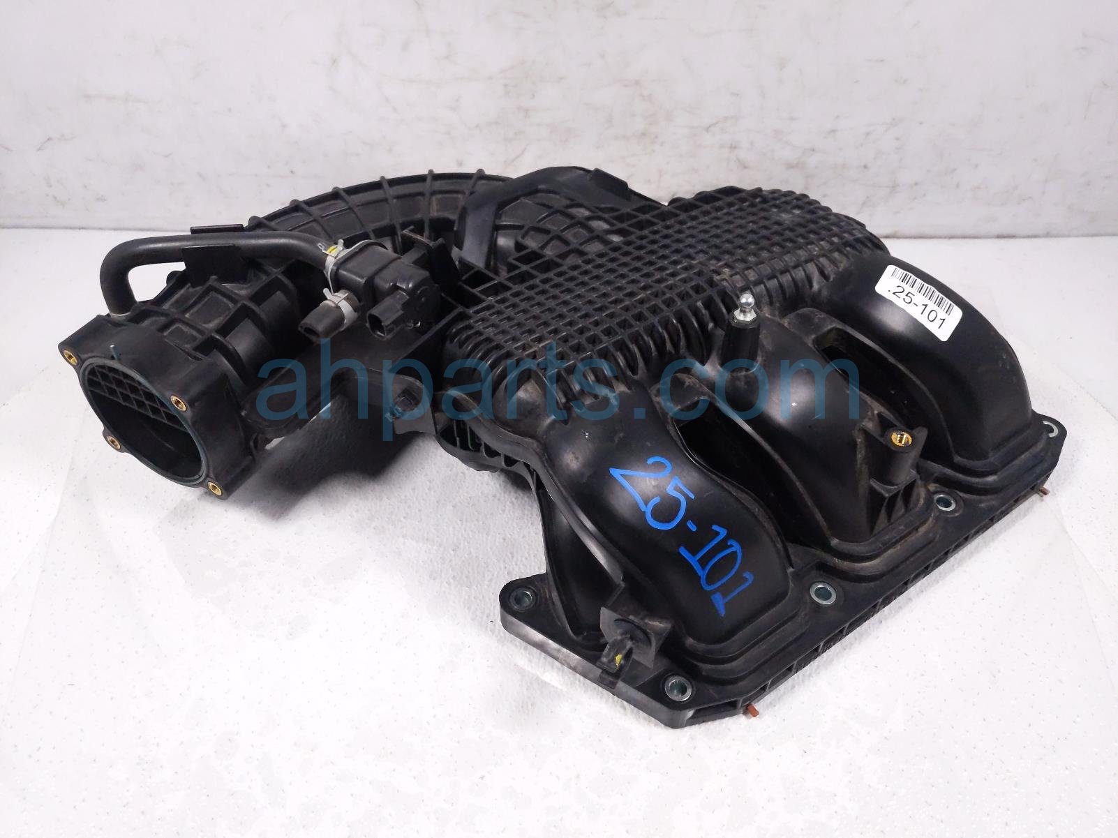 $225 Nissan UPPER INTAKE MANIFOLD $225 Nissan UPPER INTAKE MANIFOLD