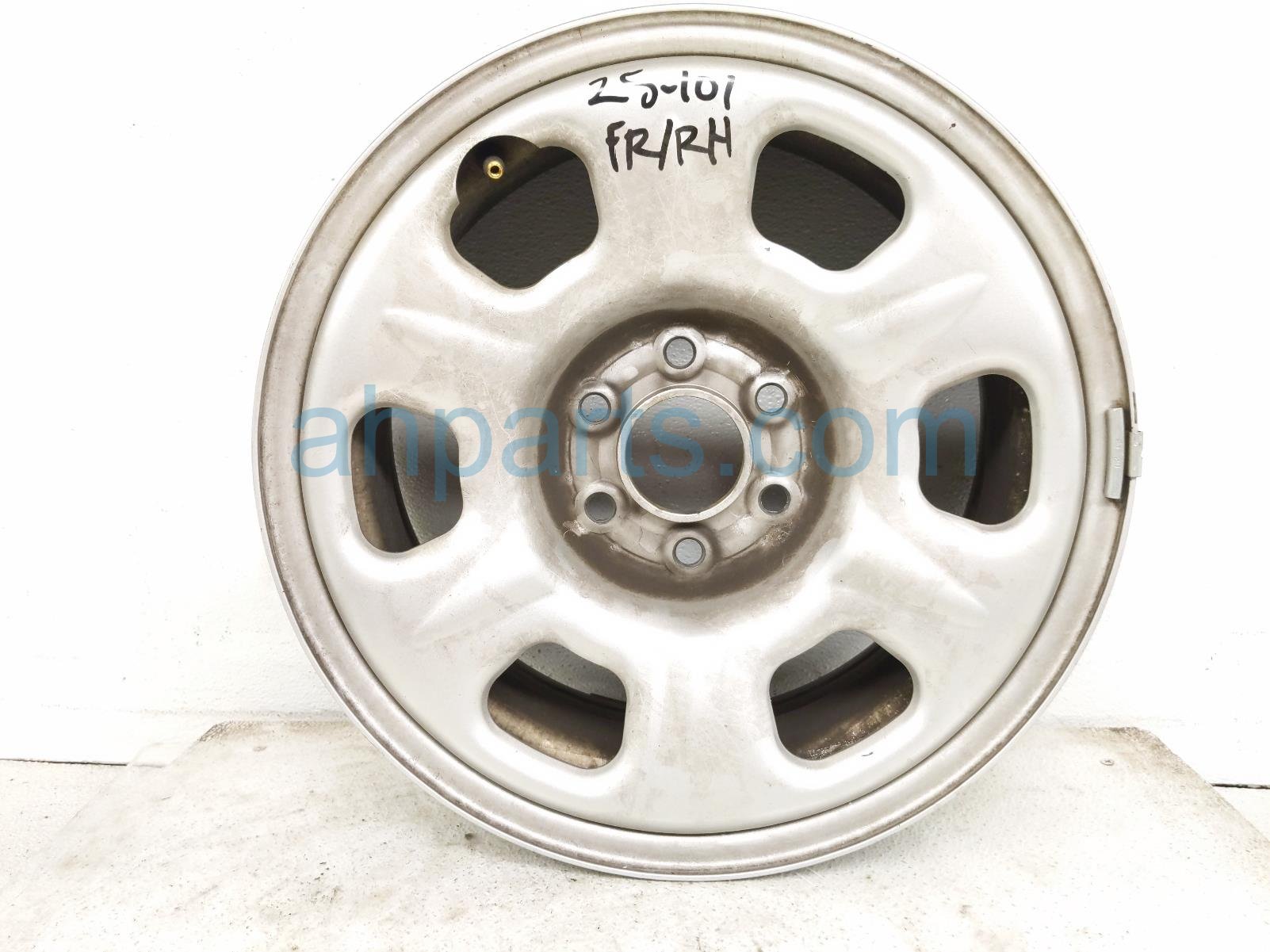 $125 Nissan FR/RH WHEEL / RIM $125 Nissan FR/RH WHEEL / RIM