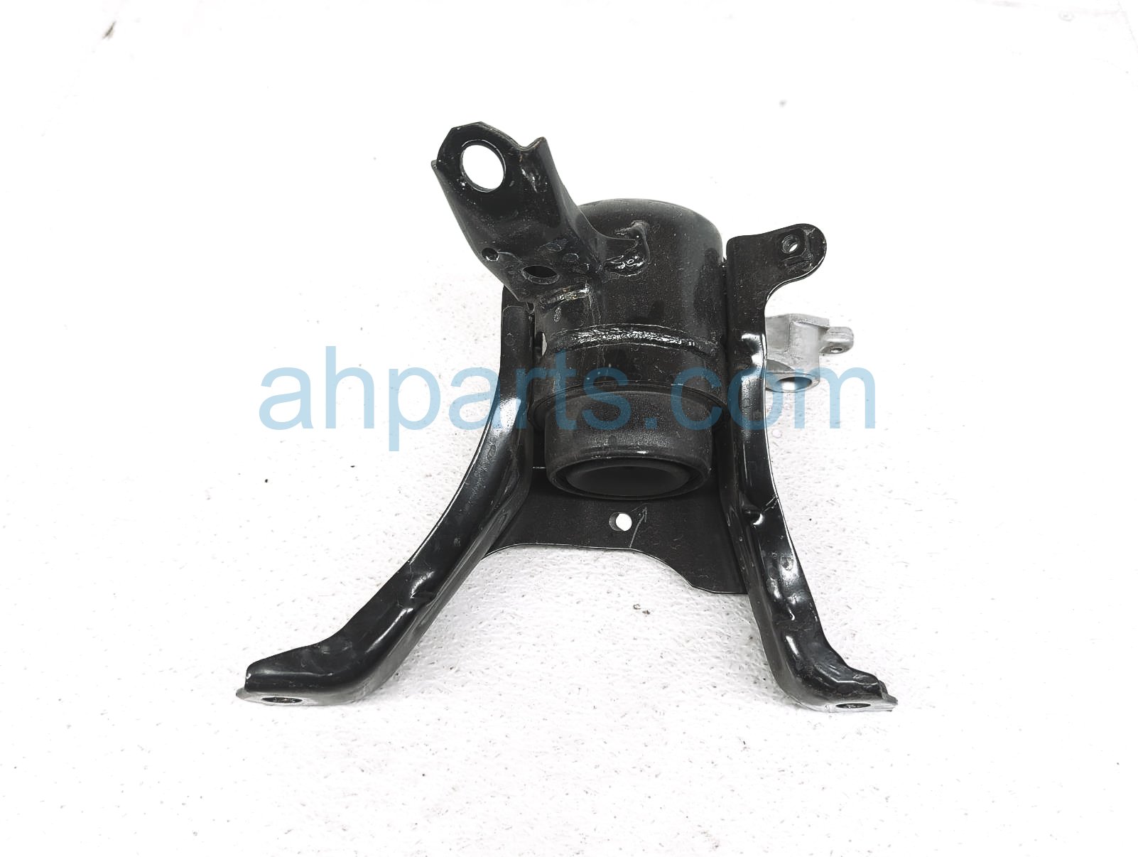 $95 Toyota RH SIDE ENGINE MOUNT - 1.8L $95 Toyota RH SIDE ENGINE MOUNT - 1.8L