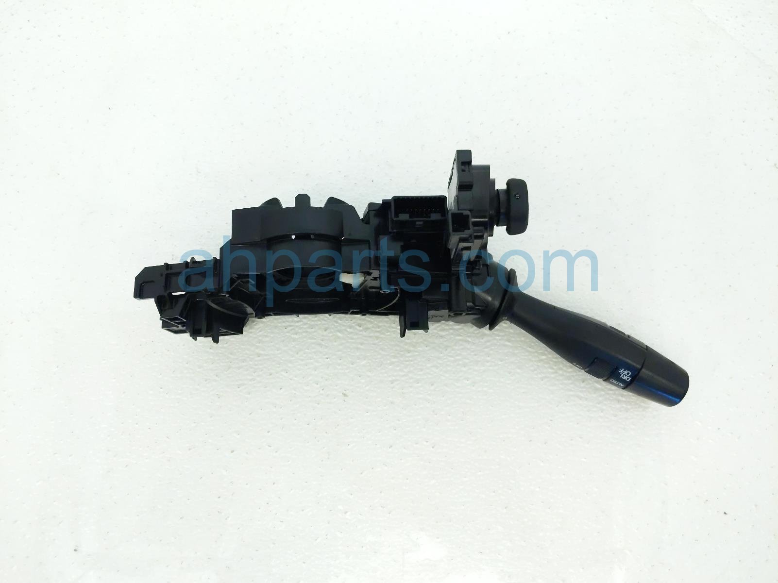 $70 Lexus HEADLAMP / SIGNAL COLUMN SWITCH