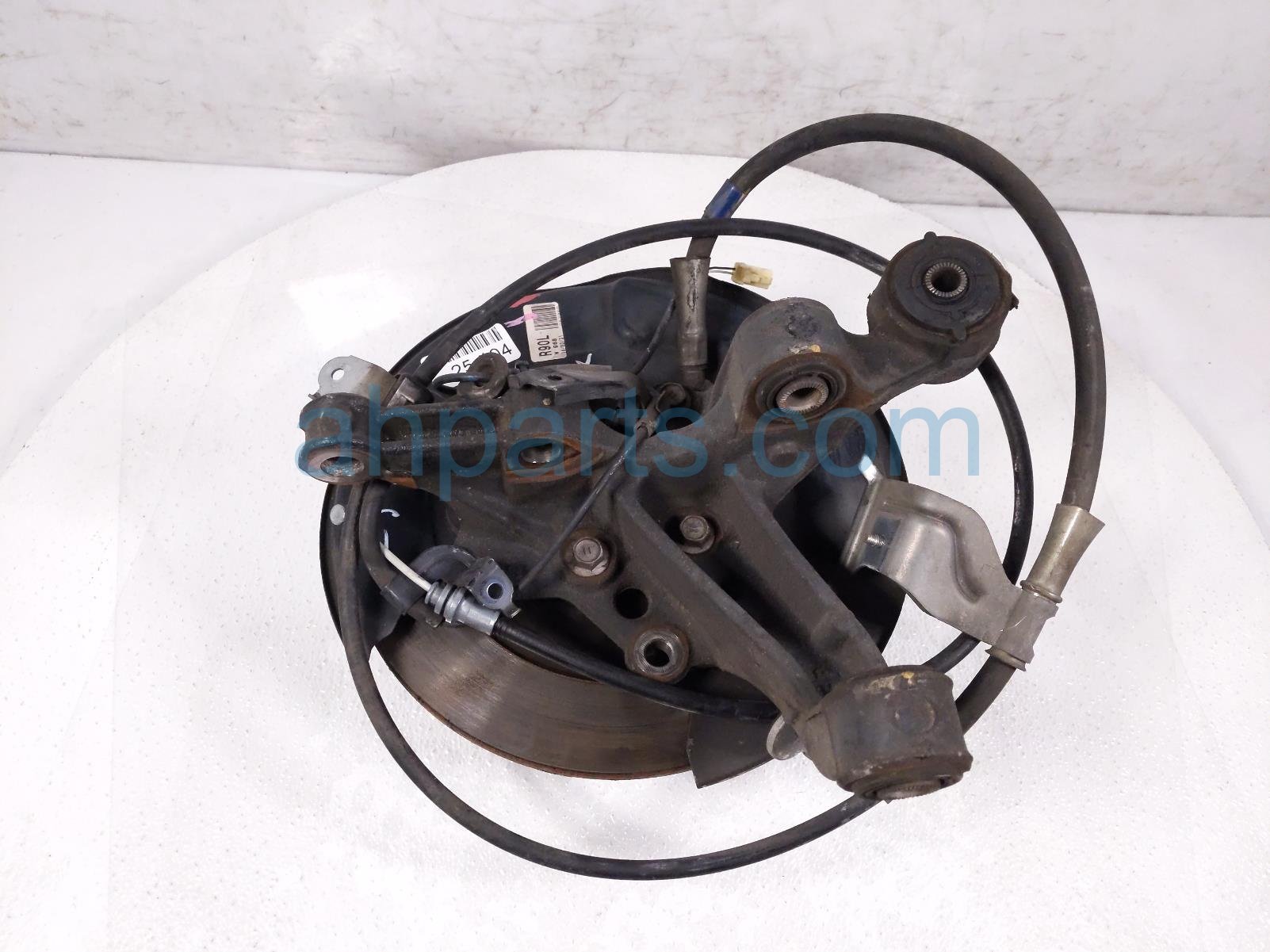 Sold 2016 Lexus Es 350 Axle Stub Rear Driver Spindle Knuckle Hub