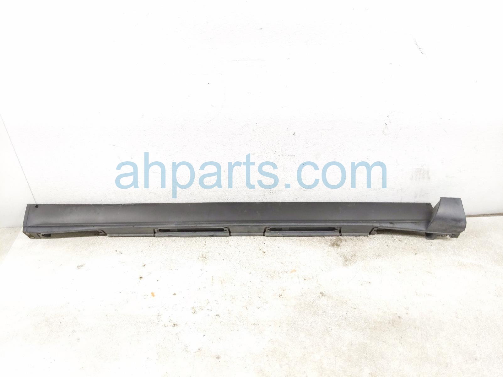 $199 Lexus RH SIDE SKIRT / MOLDING - BLACK $199 Lexus RH SIDE SKIRT / MOLDING - BLACK