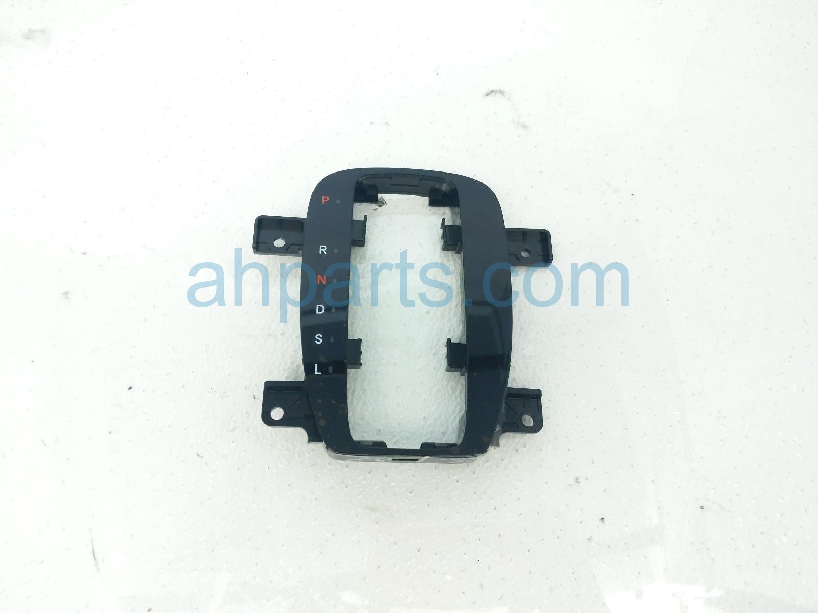 $24 Honda SHIFTER INDICATOR W/BEZEL-ON CONSOLE $24 Honda SHIFTER INDICATOR W/BEZEL-ON CONSOLE