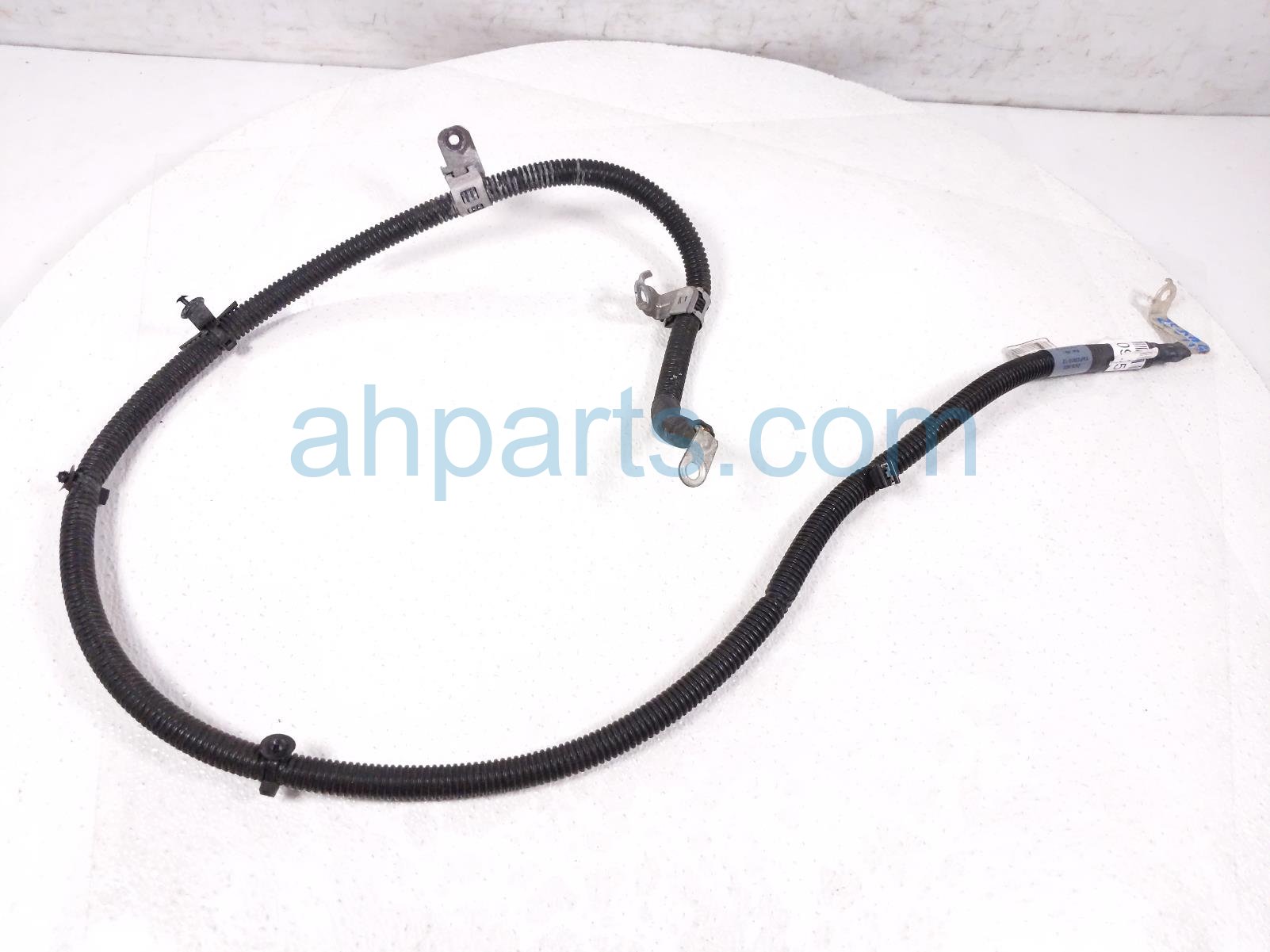 $75 Mercedes ALTERNATOR TO PREFUSE BOX WIRE $75 Mercedes ALTERNATOR TO PREFUSE BOX WIRE