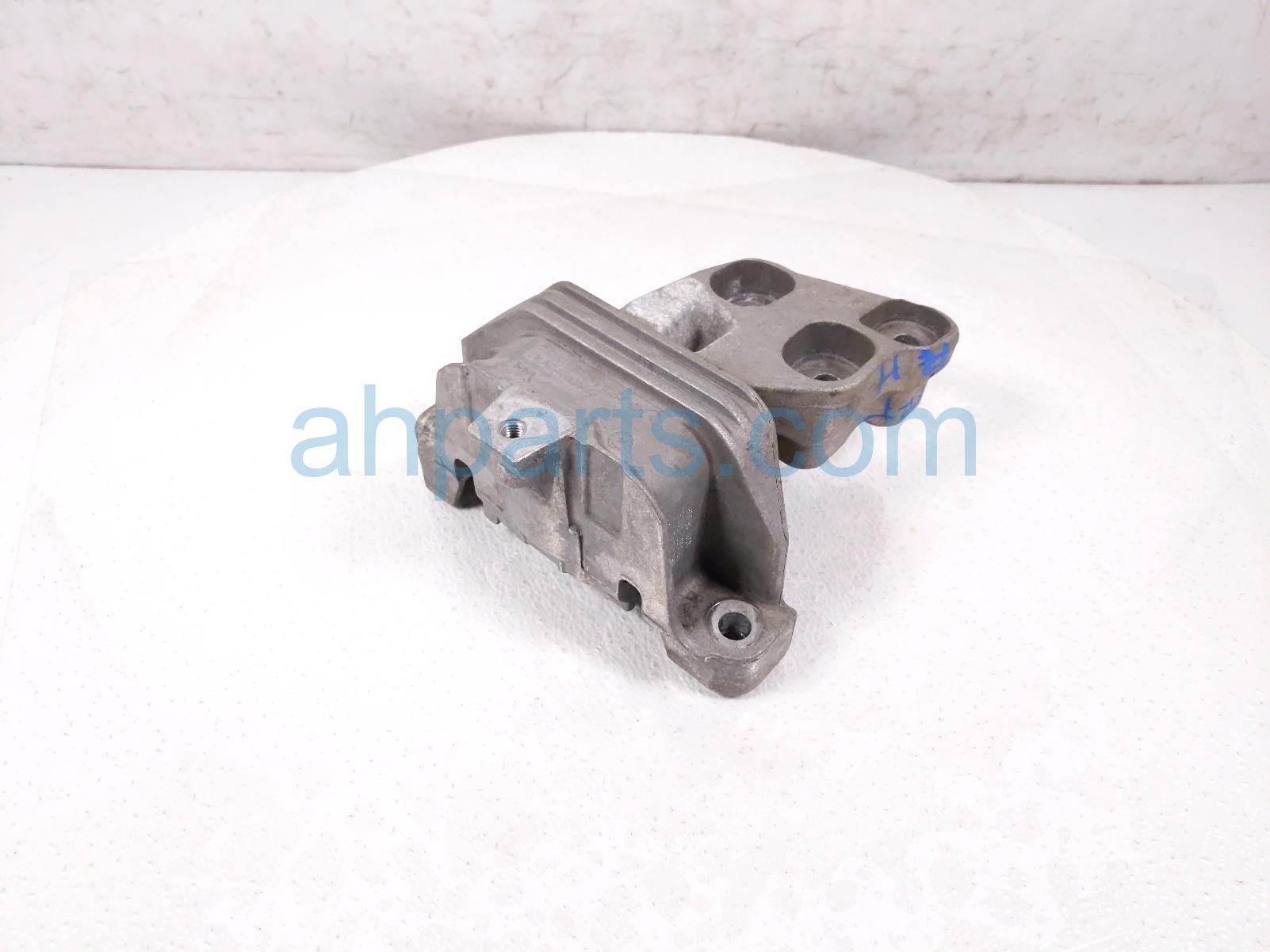 $50 Mercedes TRANSMISSION MOUNT - 2.0T FWD $50 Mercedes TRANSMISSION MOUNT - 2.0T FWD