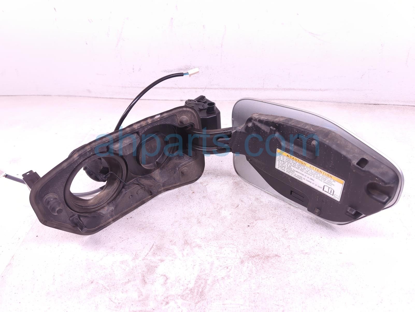 $99 Toyota RR/RH CHARGING BATTERY PORT DOOR*