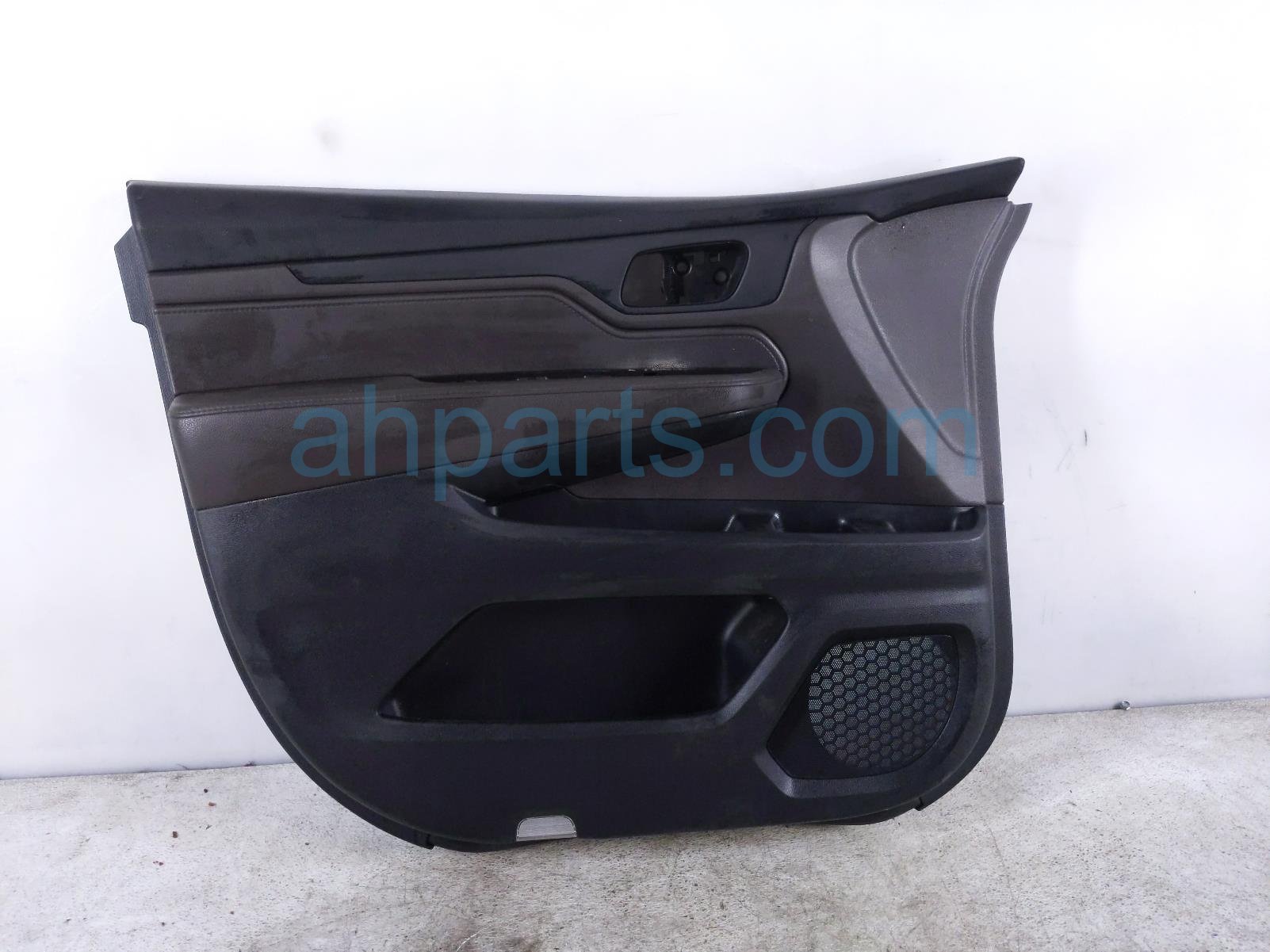 $125 Honda FR/LH INTERIOR DOOR PANEL - BROWN* $125 Honda FR/LH INTERIOR DOOR PANEL - BROWN*