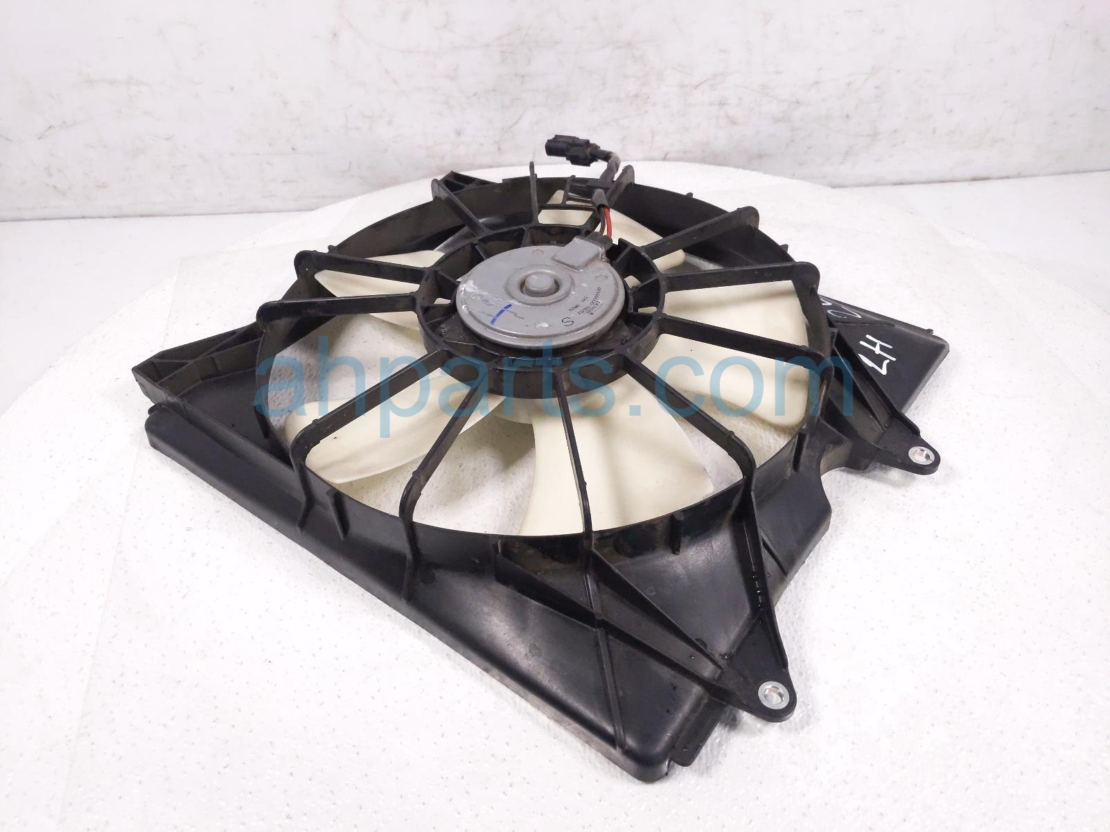 $89 Acura RADIATOR FAN ASSEMBLY