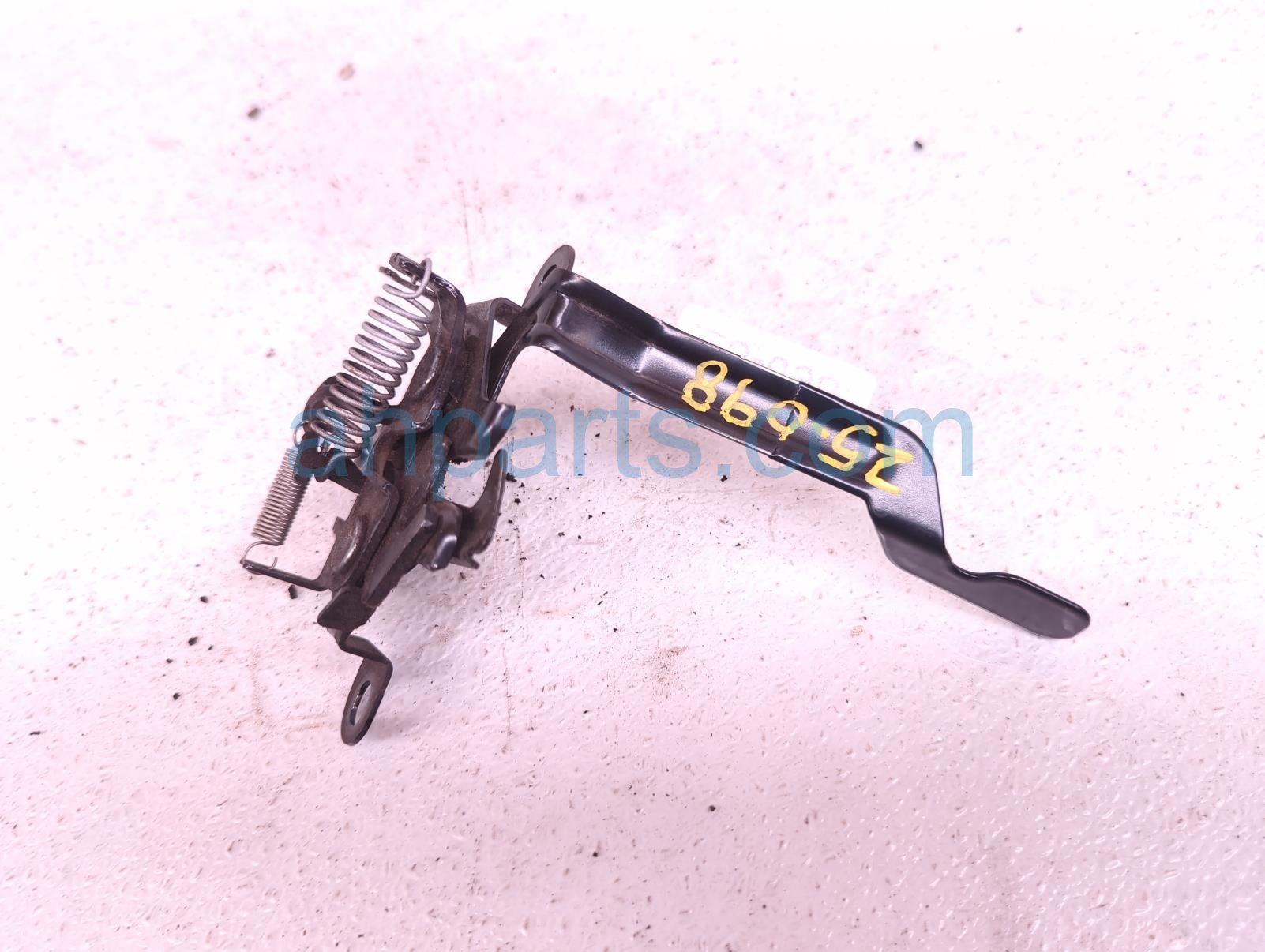 $40 Toyota HOOD LOCK / LATCH ASSY $40 Toyota HOOD LOCK / LATCH ASSY