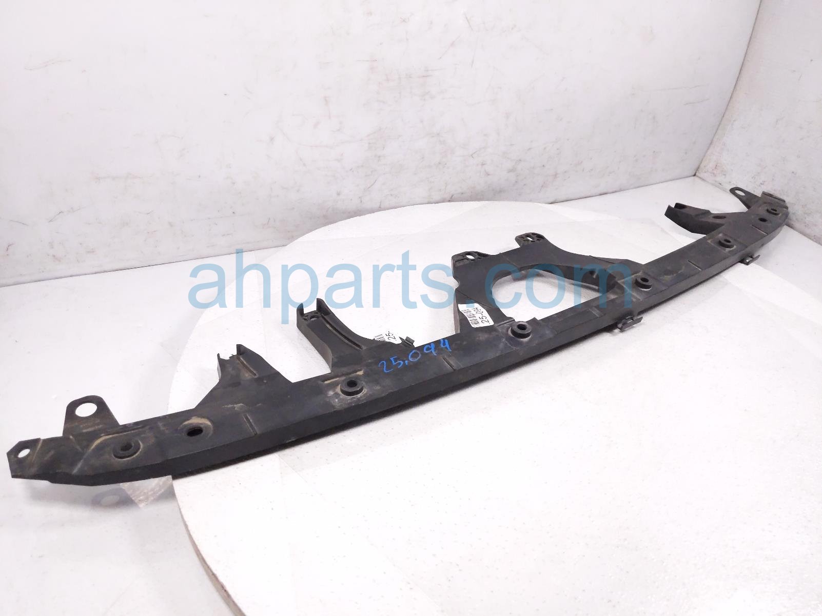 $25 Honda FRONT BUMPER UPPER CENTER BEAM $25 Honda FRONT BUMPER UPPER CENTER BEAM