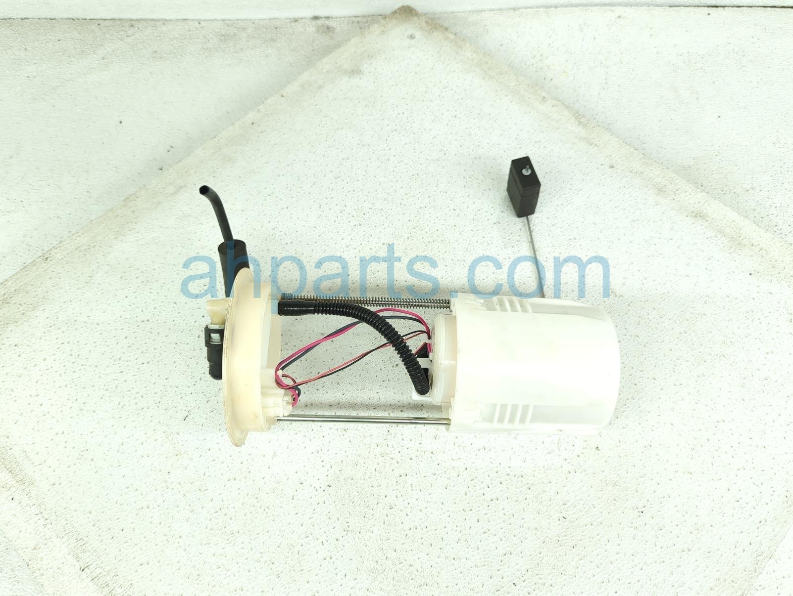 $39 Honda GAS / FUEL PUMP (TANK MOUNTED)