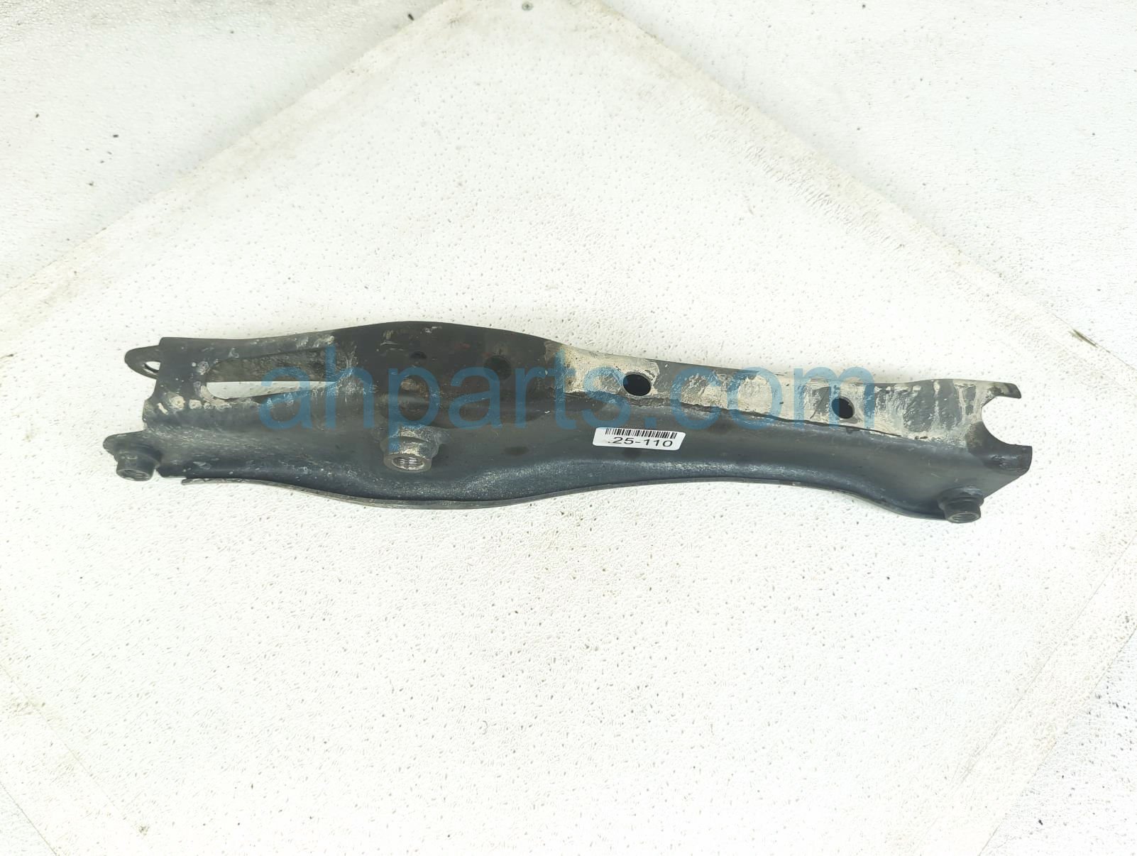 $35 Honda RR/LH STRUT MOUNT CONTROL ARM