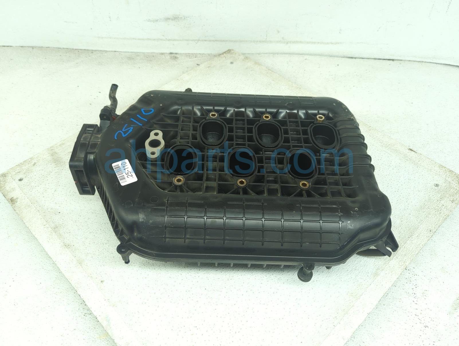 $50 Honda UPPER INTAKE MANIFOLD $50 Honda UPPER INTAKE MANIFOLD