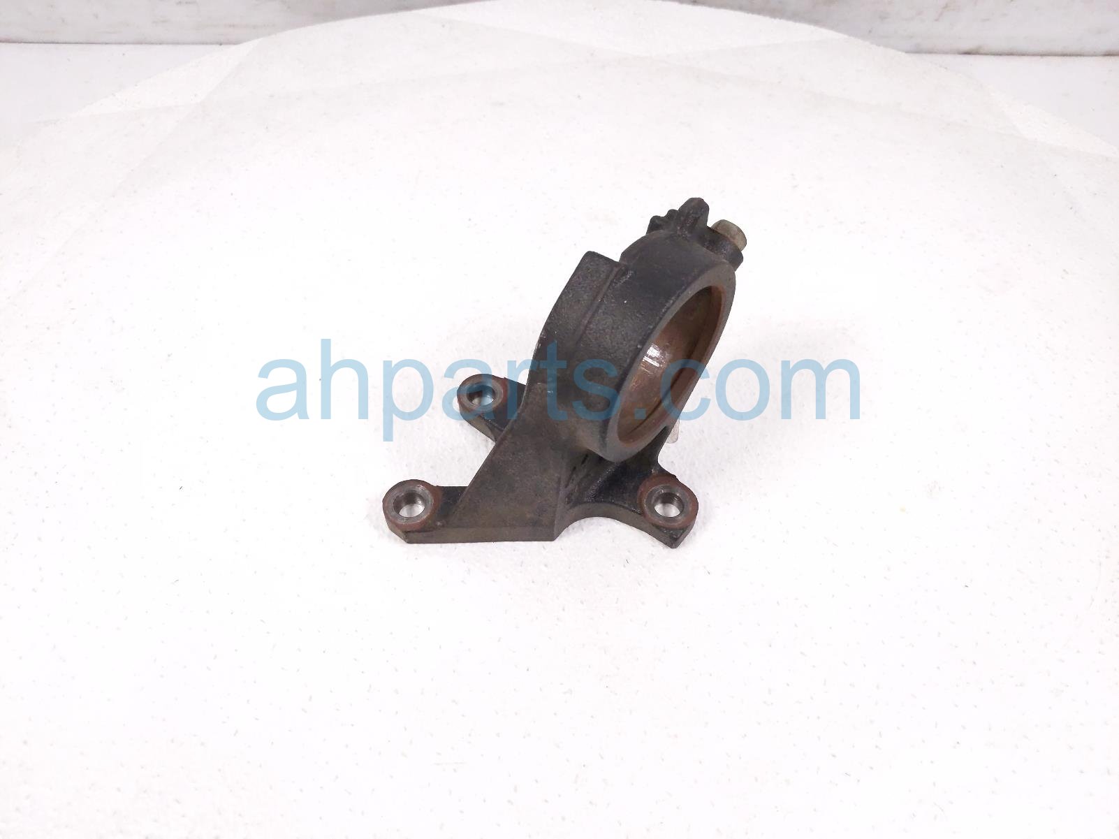 $40 Lexus FR/RH DRIVE AXLE SHAFT BRACKET $40 Lexus FR/RH DRIVE AXLE SHAFT BRACKET