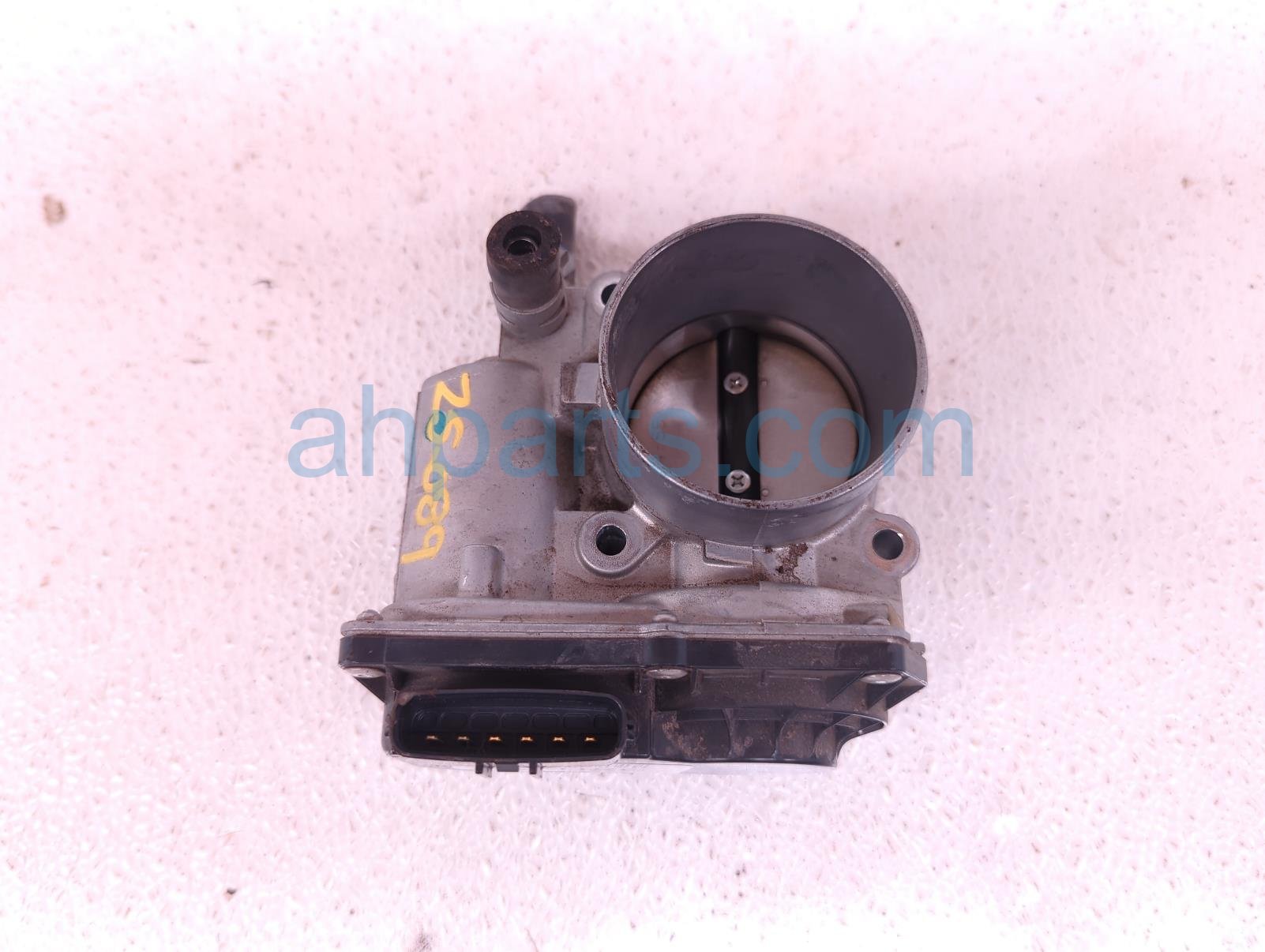 $125 Toyota THROTTLE BODY - 2.4L - 4K MILES $125 Toyota THROTTLE BODY - 2.4L - 4K MILES