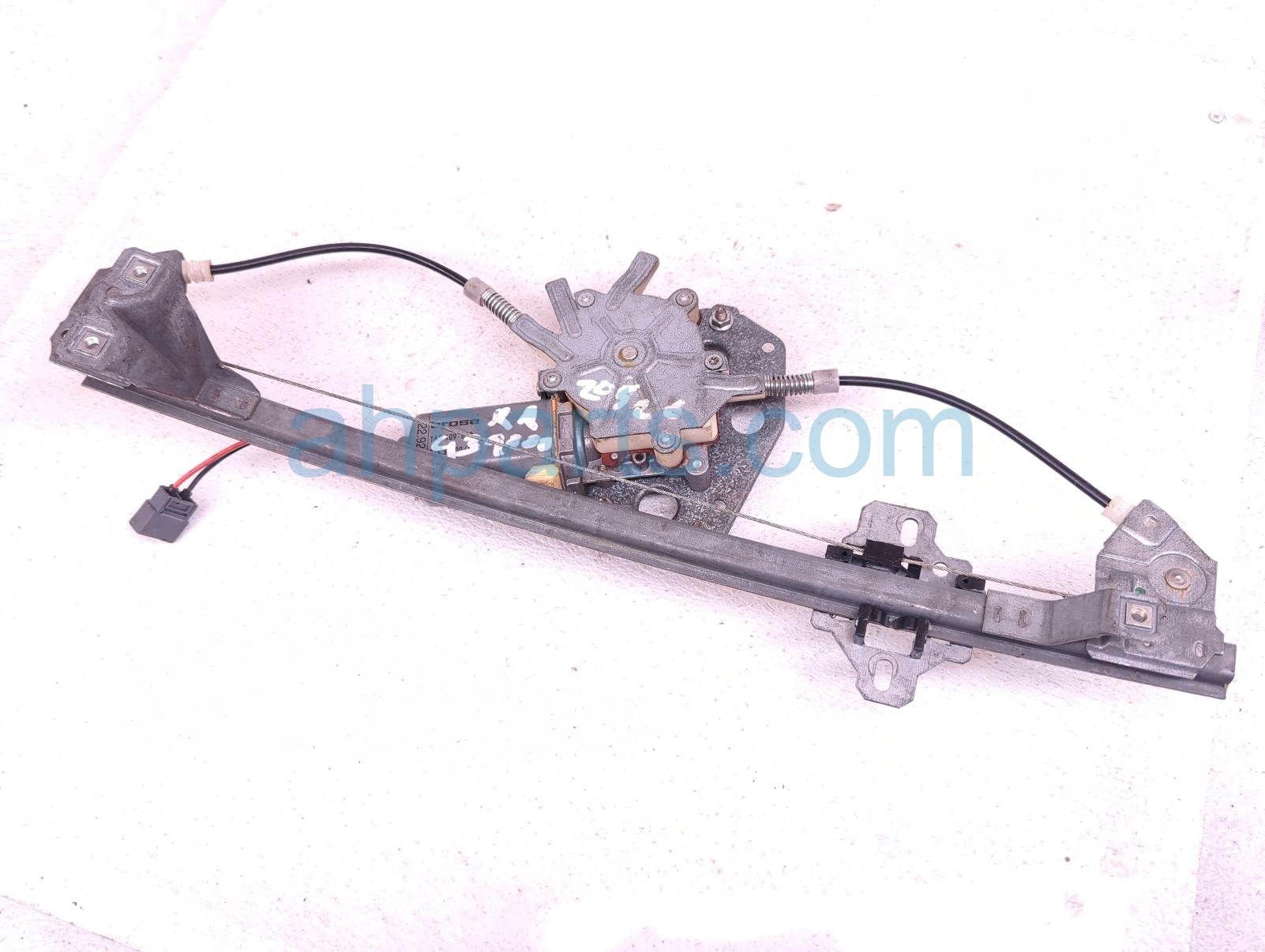 $65 Saab RR/RH WINDOW REGULATOR W/MOTOR $65 Saab RR/RH WINDOW REGULATOR W/MOTOR