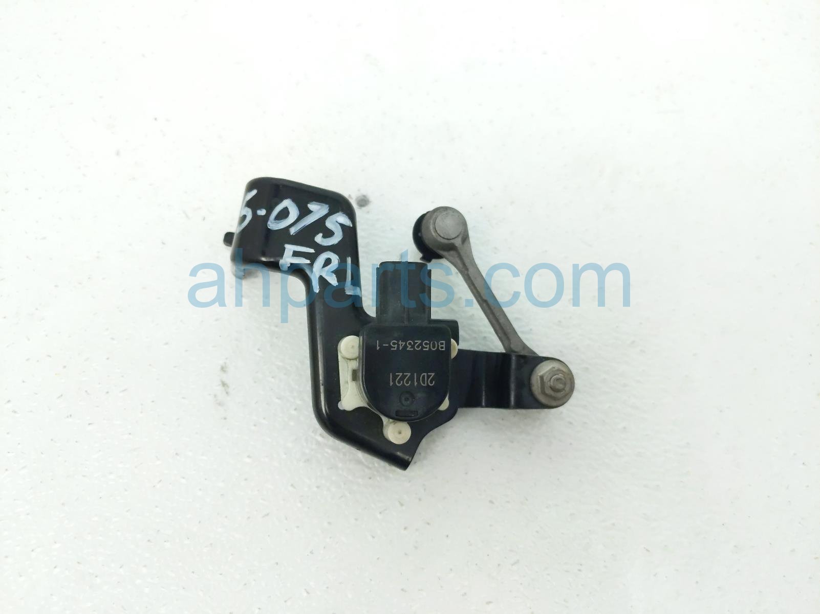 $75 Acura FR/LH SUSPENSION HEIGHT LEVELER $75 Acura FR/LH SUSPENSION HEIGHT LEVELER