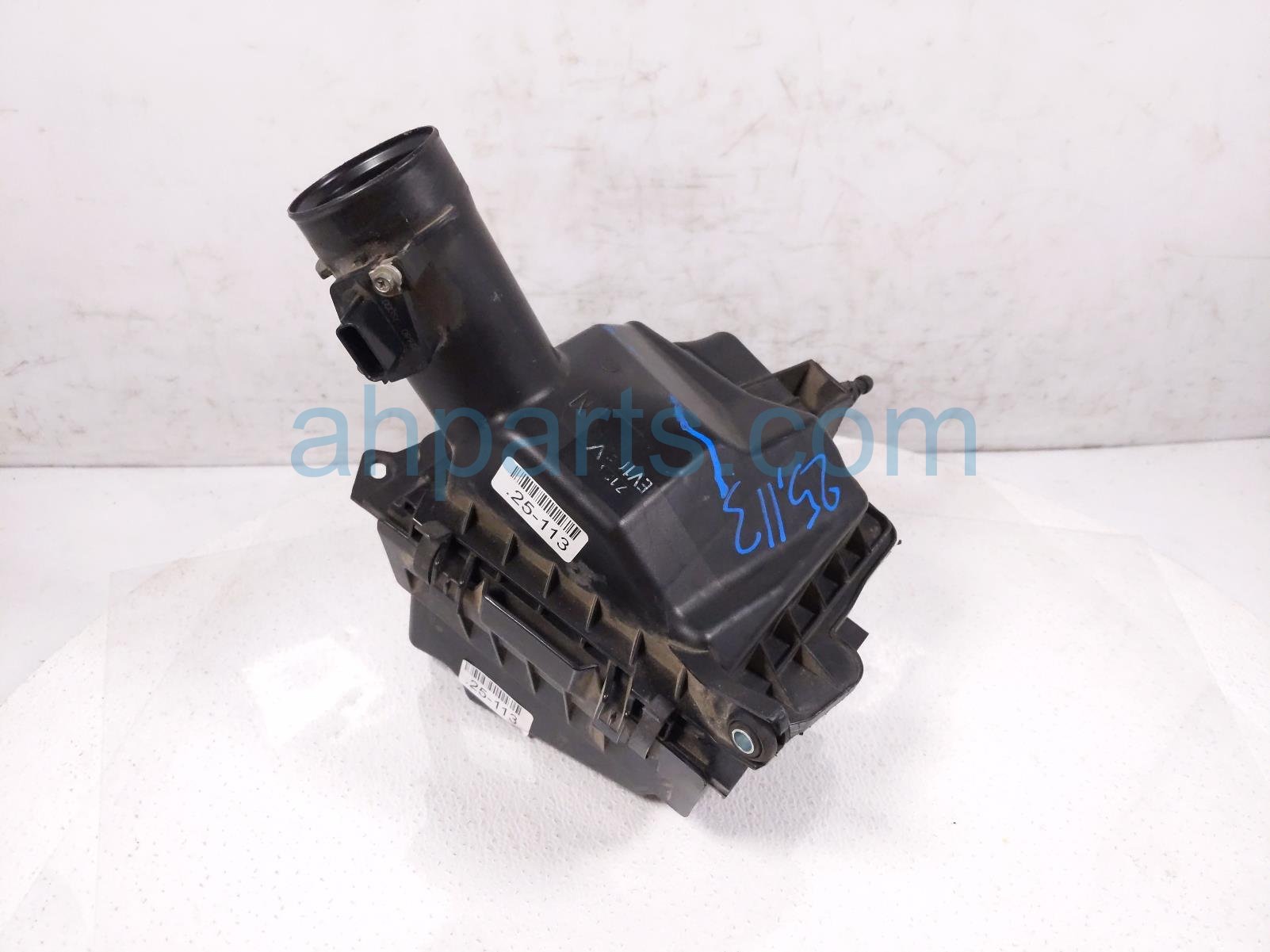 $75 Nissan LH AIR CLEANER INTAKE BOX $75 Nissan LH AIR CLEANER INTAKE BOX