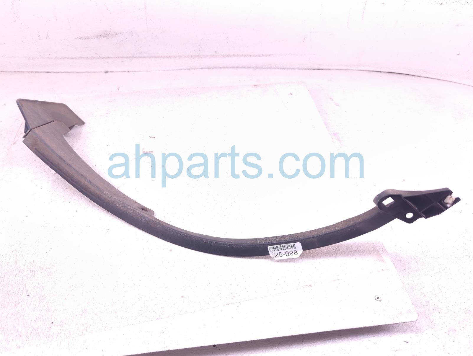 $30 Toyota RR/RH INNER ARCH TRIM MOLDING $30 Toyota RR/RH INNER ARCH TRIM MOLDING