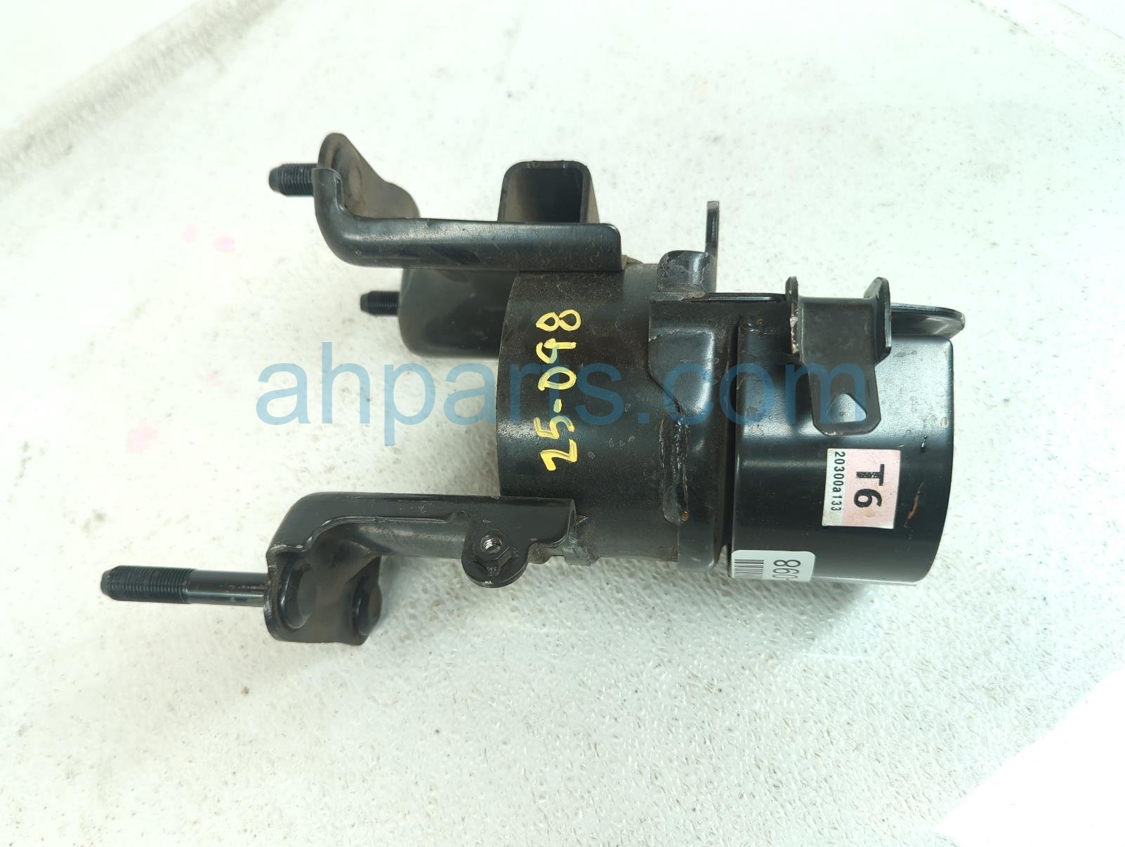 $125 Toyota REAR ENGINE MOUNT - 2.5L AWD HYB $125 Toyota REAR ENGINE MOUNT - 2.5L AWD HYB