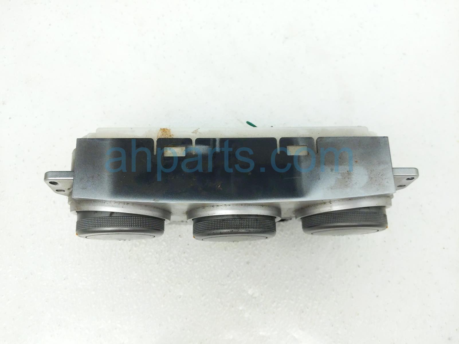 $65 Subaru HEATER / AC CONTROL (ON DASH) $65 Subaru HEATER / AC CONTROL (ON DASH)