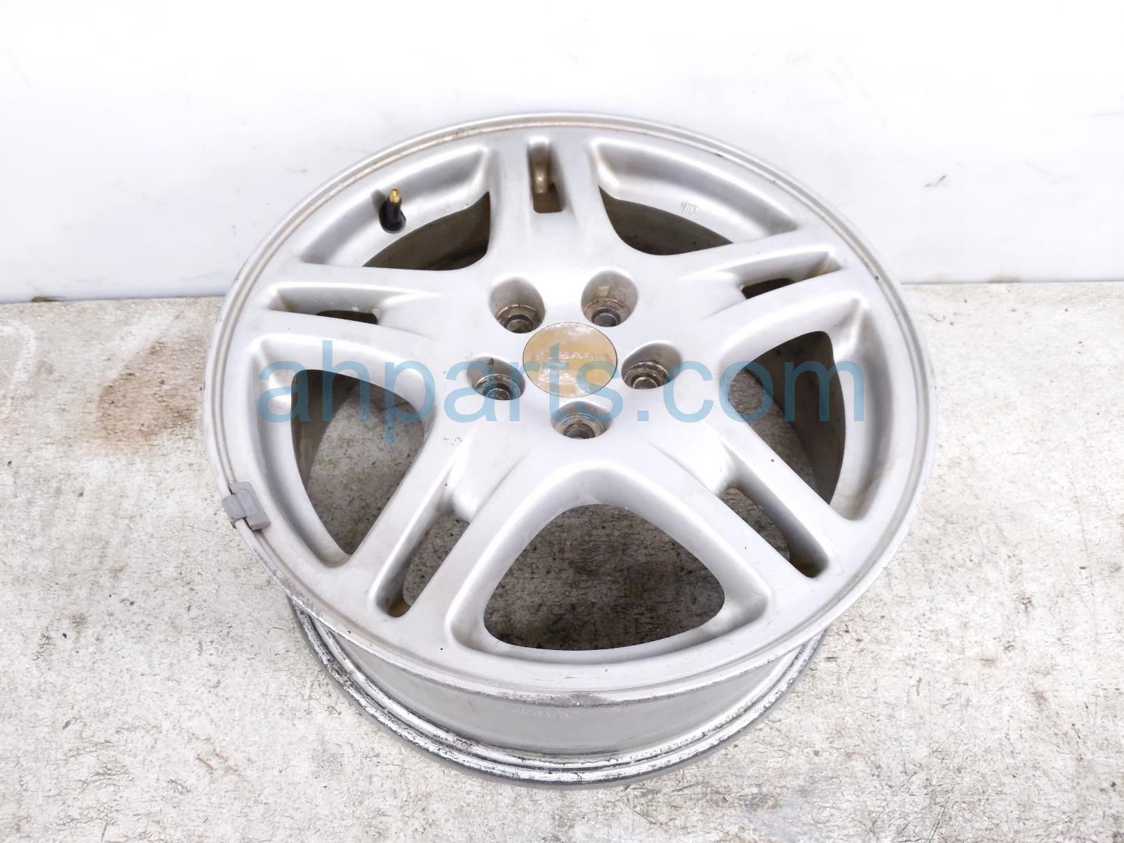 $95 Subaru RR/LH WHEEL / RIM $95 Subaru RR/LH WHEEL / RIM