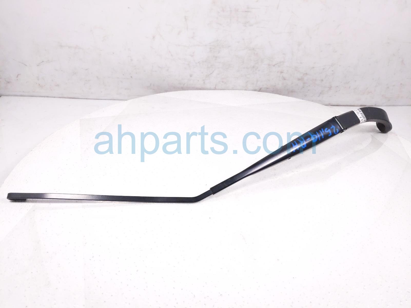 $20 Honda RH WINDSHIELD WIPER ARM $20 Honda RH WINDSHIELD WIPER ARM