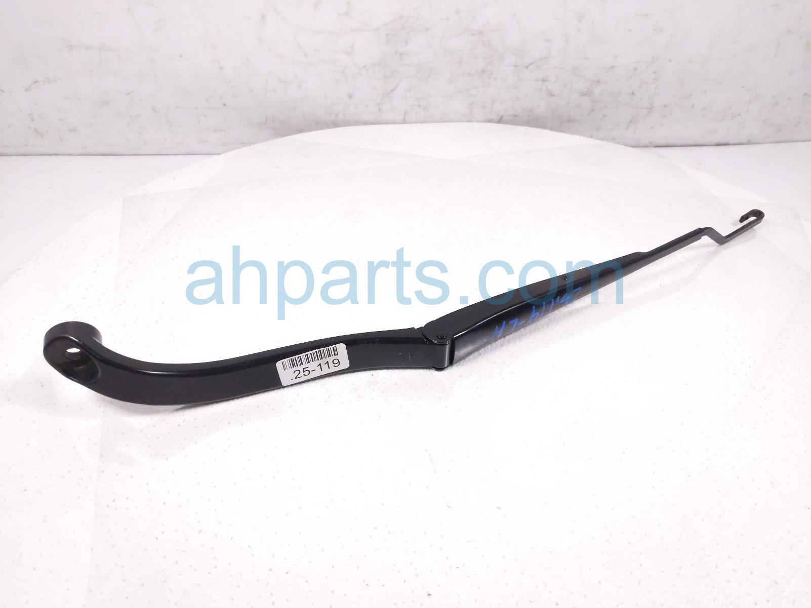 $20 Honda LH WINDSHIELD WIPER ARM $20 Honda LH WINDSHIELD WIPER ARM