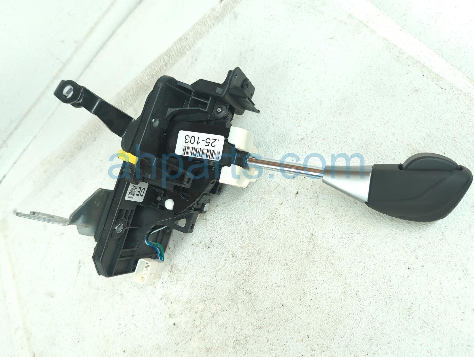 $85 Subaru SHIFTER SELECT LEVER ASSY