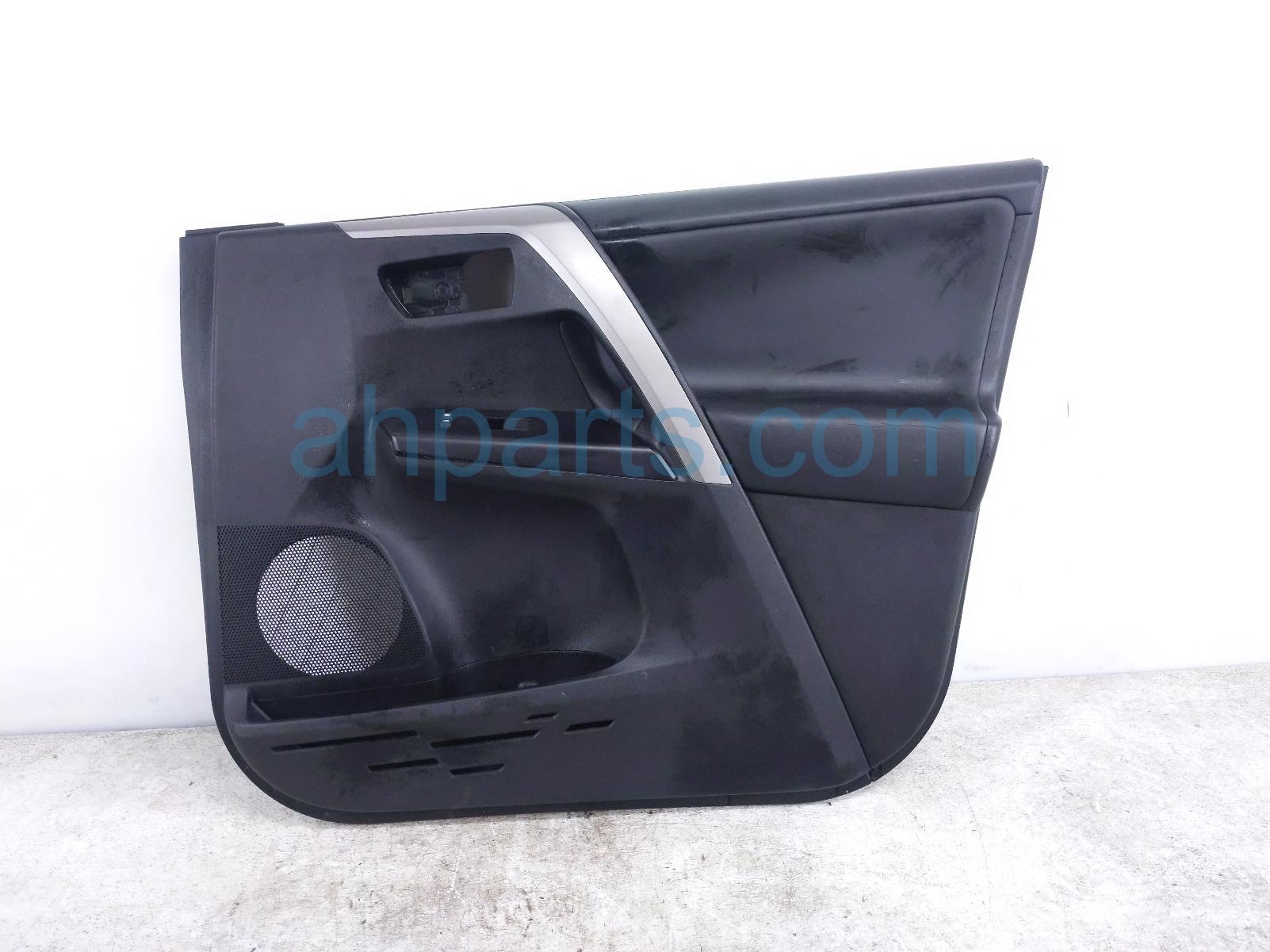 $145 Toyota FR/RH INTERIOR DOOR PANEL - BLACK * $145 Toyota FR/RH INTERIOR DOOR PANEL - BLACK *