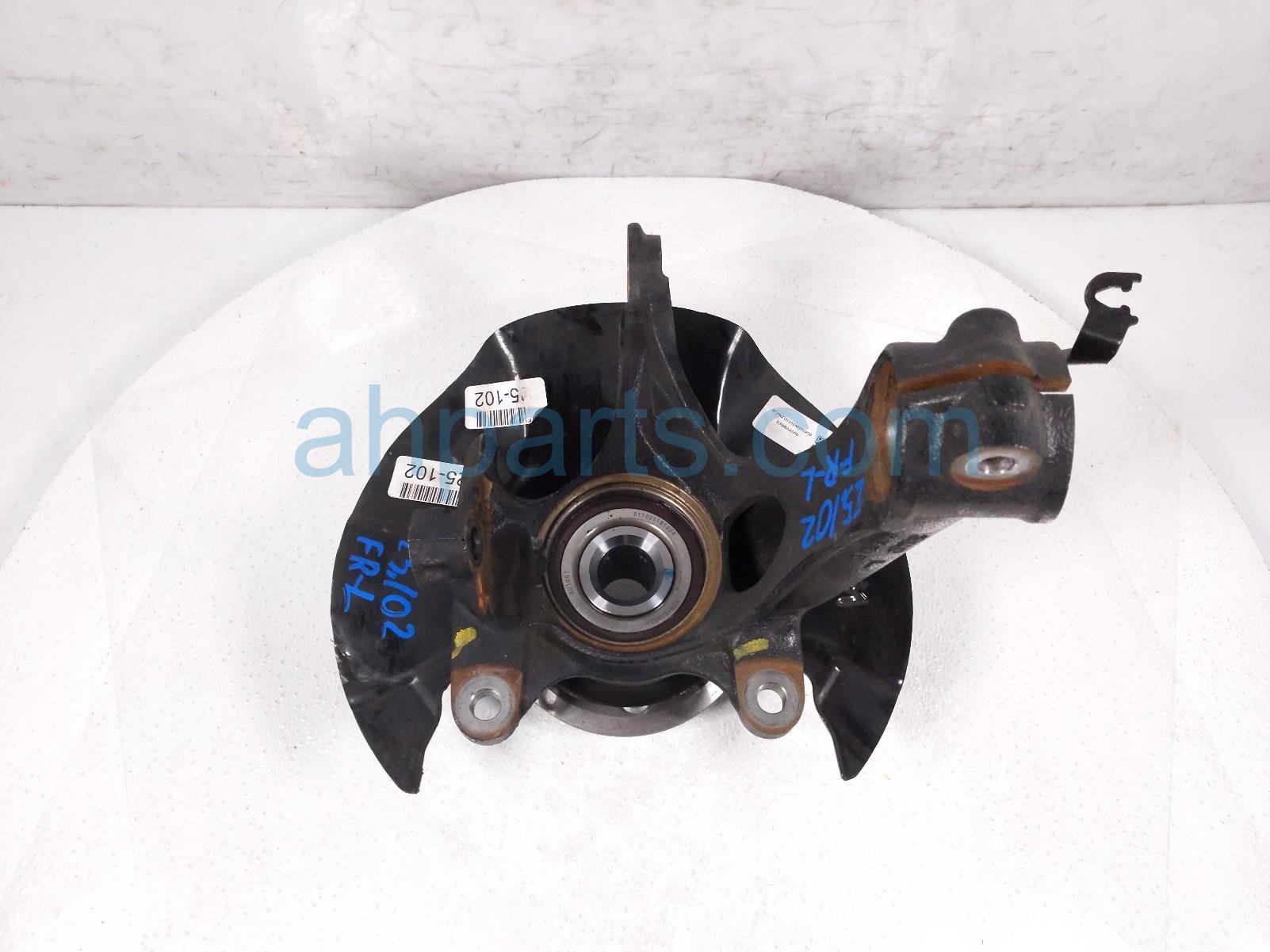 Sold 2025 Honda HR-V Front Driver Spindle Knuckle Hub 44600-TLA-A00