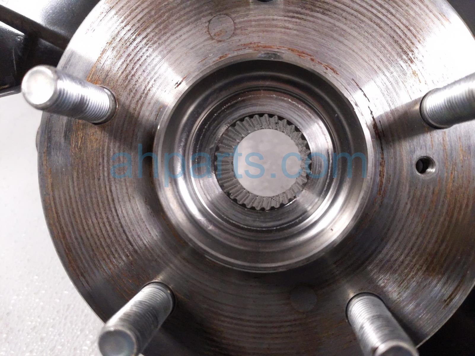Sold 2025 Honda HR-V Front Driver Spindle Knuckle Hub 44600-TLA-A00