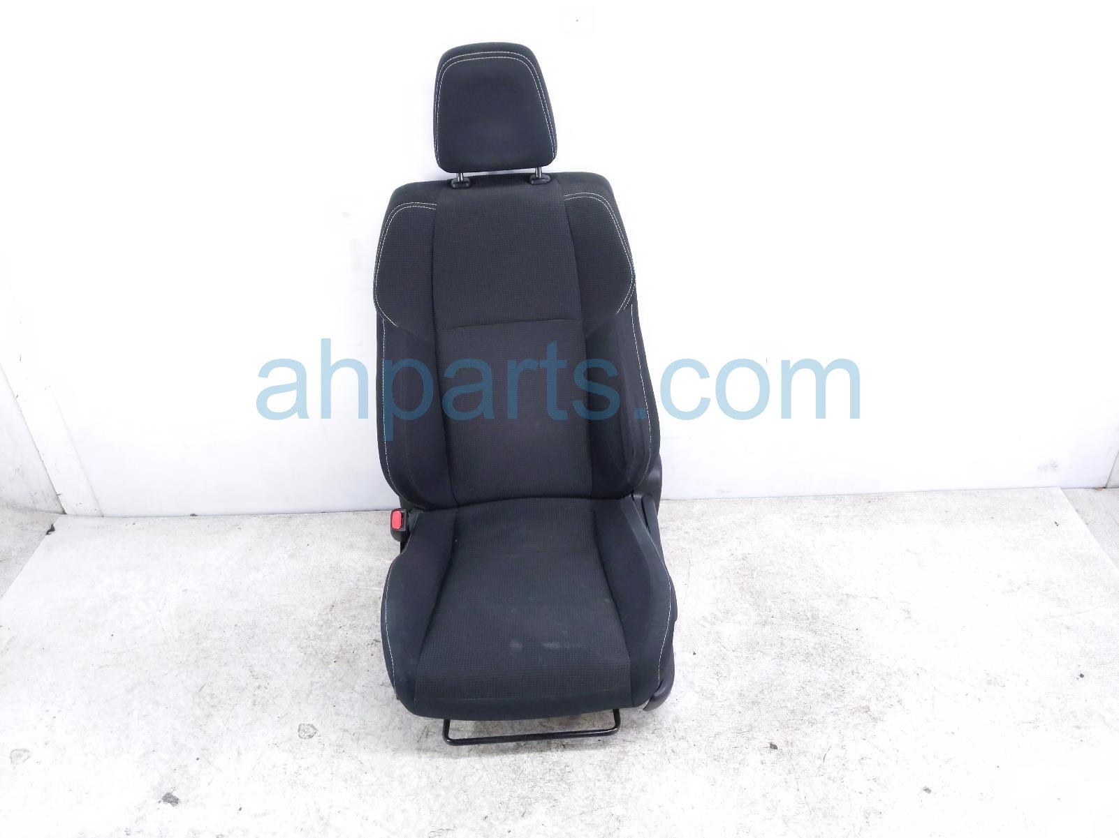 $150 Toyota FR/LH SEAT - BLACK - W/ AIRBAG * $150 Toyota FR/LH SEAT - BLACK - W/ AIRBAG *
