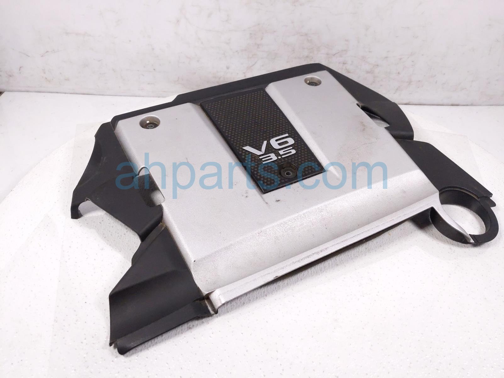 $75 Nissan ENGINE APPEARANCE COVER * $75 Nissan ENGINE APPEARANCE COVER *