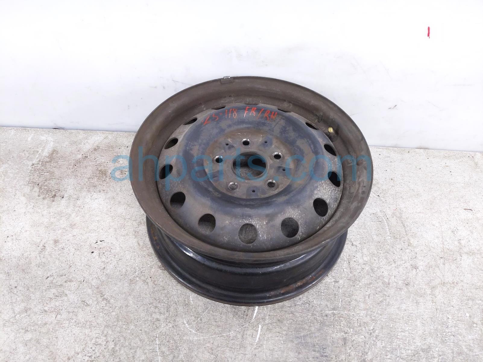 $59 Toyota FR/RH WHEEL / RIM $59 Toyota FR/RH WHEEL / RIM