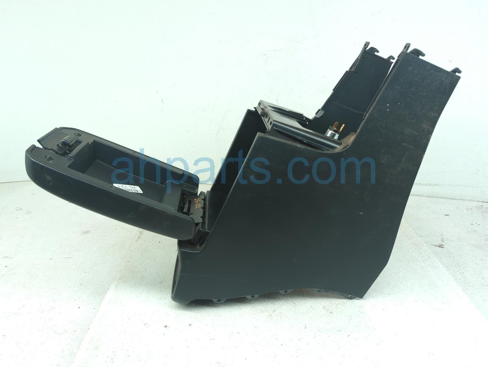 $125 Toyota CENTER CONSOL BOX E W/LID - BLACK $125 Toyota CENTER CONSOL BOX E W/LID - BLACK