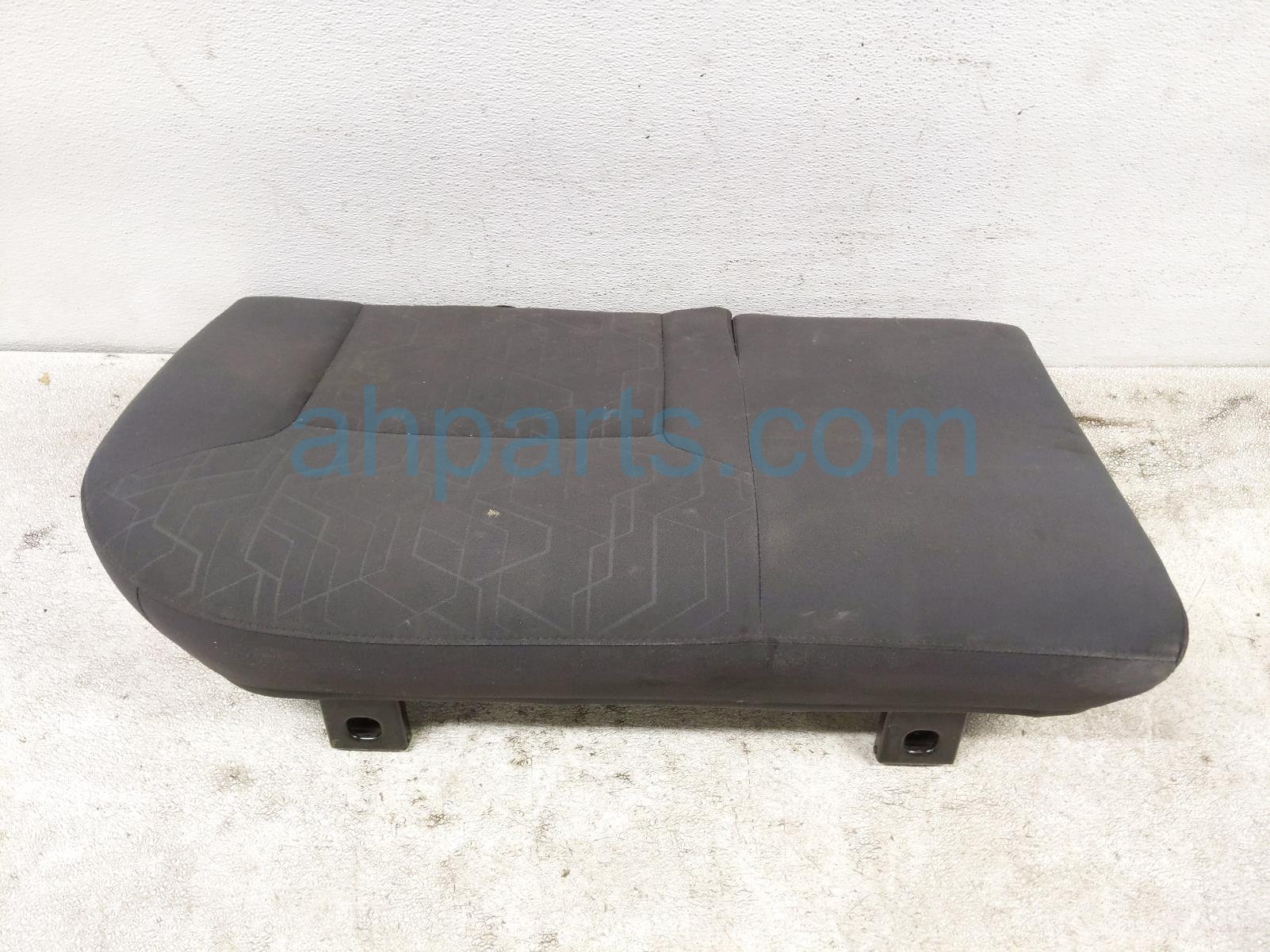 $175 Toyota RR/RH LOWER SEAT CUSHION - BLACK CC $175 Toyota RR/RH LOWER SEAT CUSHION - BLACK CC