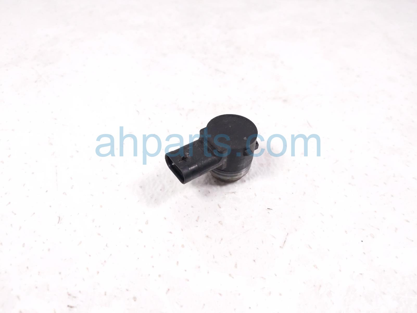 $45 Infiniti REAR SINGLE PARKING AID SENSOR-BLK $45 Infiniti REAR SINGLE PARKING AID SENSOR-BLK