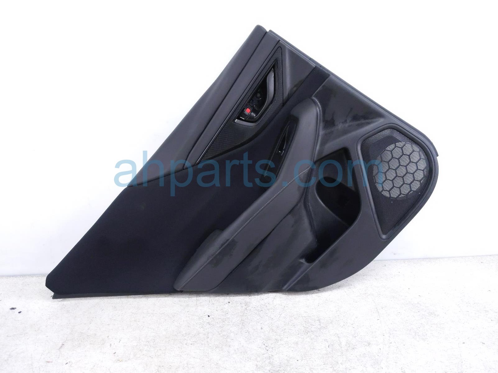 $125 Subaru RR/LH INTERIOR DOOR PANEL - BLACK