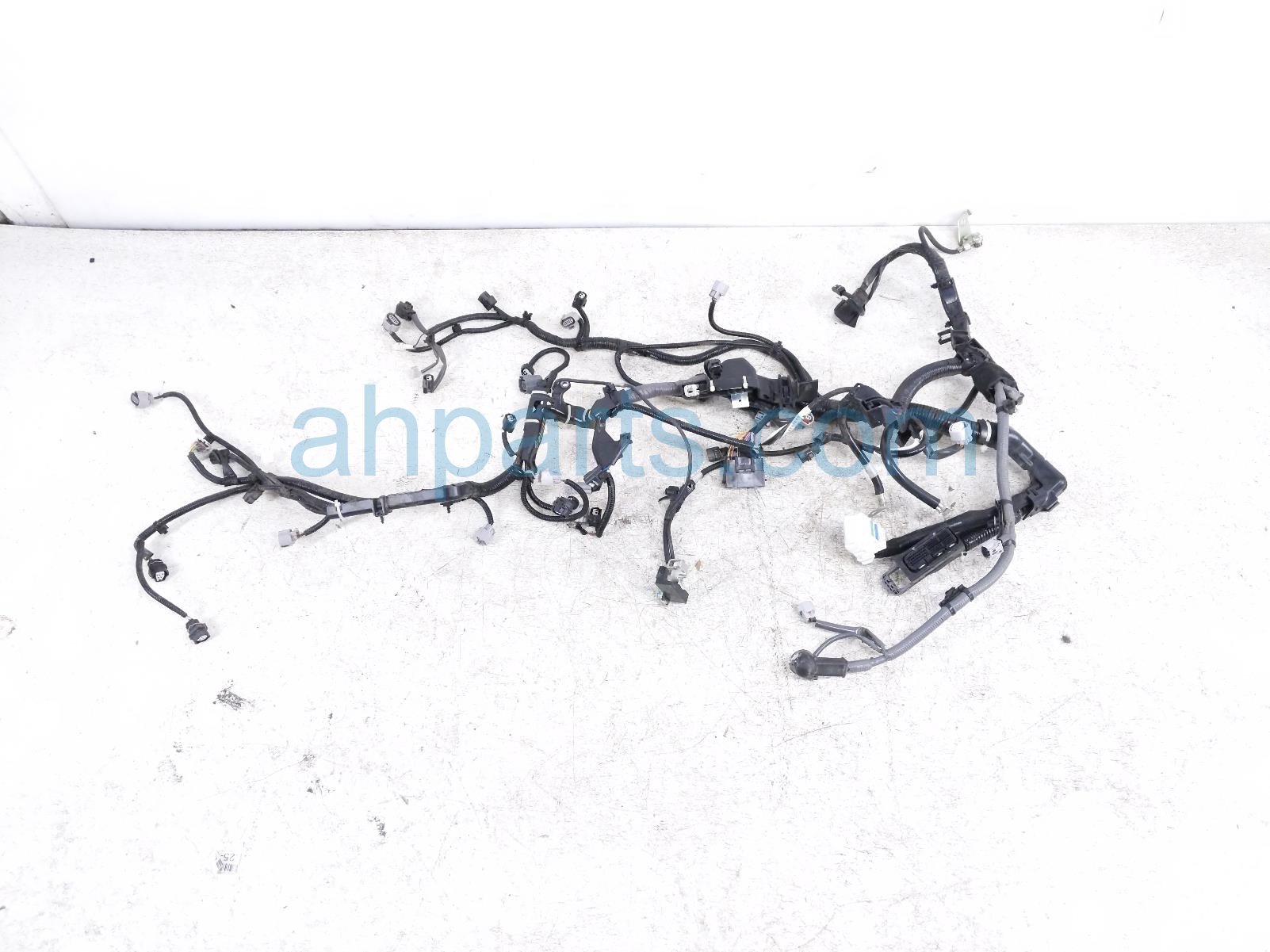 $195 Subaru MAIN ENGINE WIRE HARNESS - 2.5L AWD