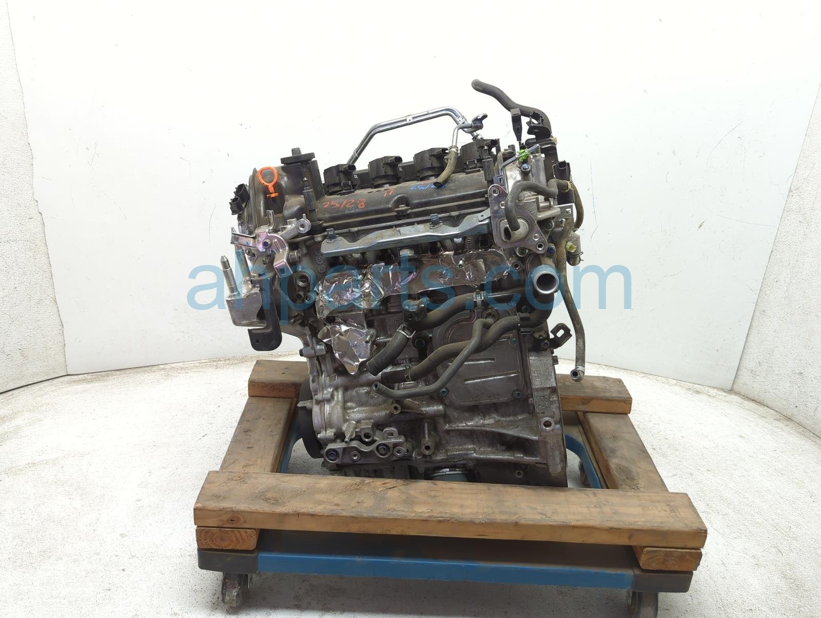 $799 Honda LONG BLOCK ENGINE / MOTOR = 65K MI