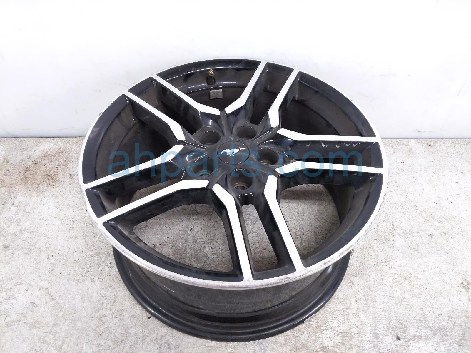 $199 Ford RR/RH WHEEL / RIM * $199 Ford RR/RH WHEEL / RIM *