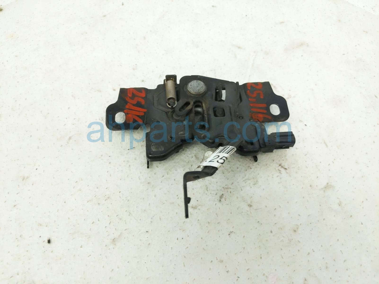 $40 Mazda HOOD LOCK / LATCH ASSY $40 Mazda HOOD LOCK / LATCH ASSY