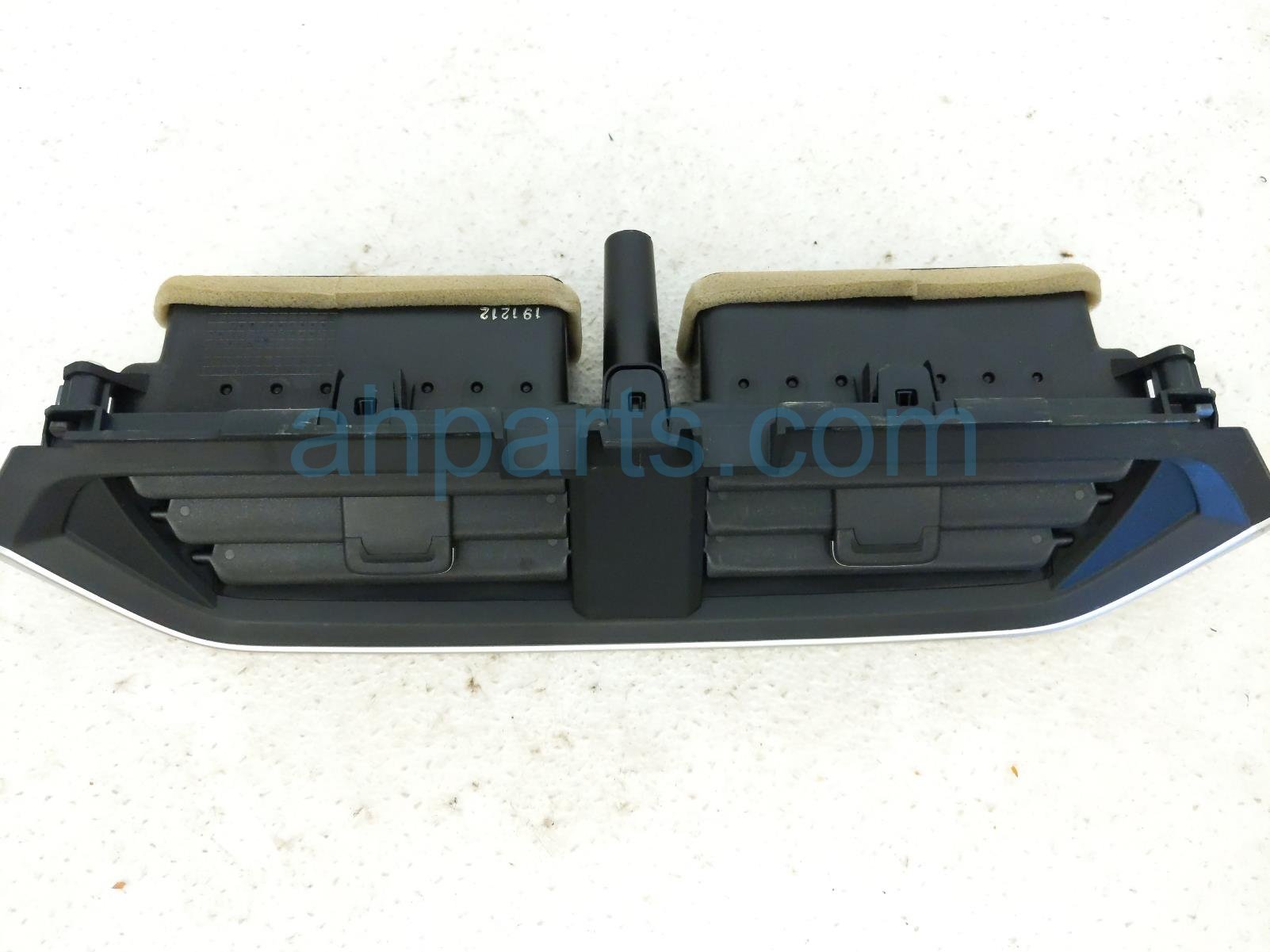 $34 Honda CENTER DASHBOARD AIR VENT OUTLET $34 Honda CENTER DASHBOARD AIR VENT OUTLET