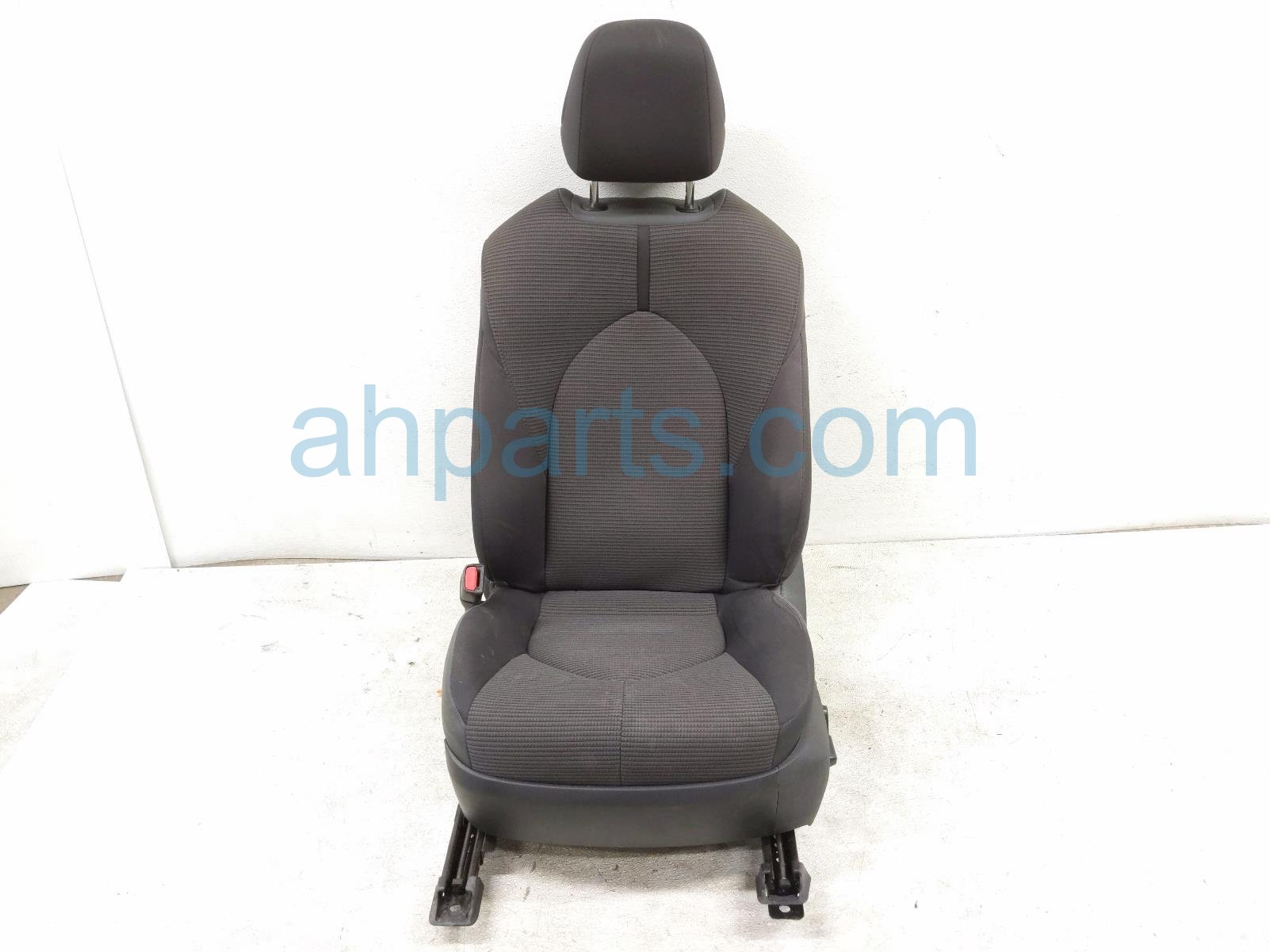 $299 Toyota FR/LH SEAT - BLACK - W/ AIRBAG $299 Toyota FR/LH SEAT - BLACK - W/ AIRBAG