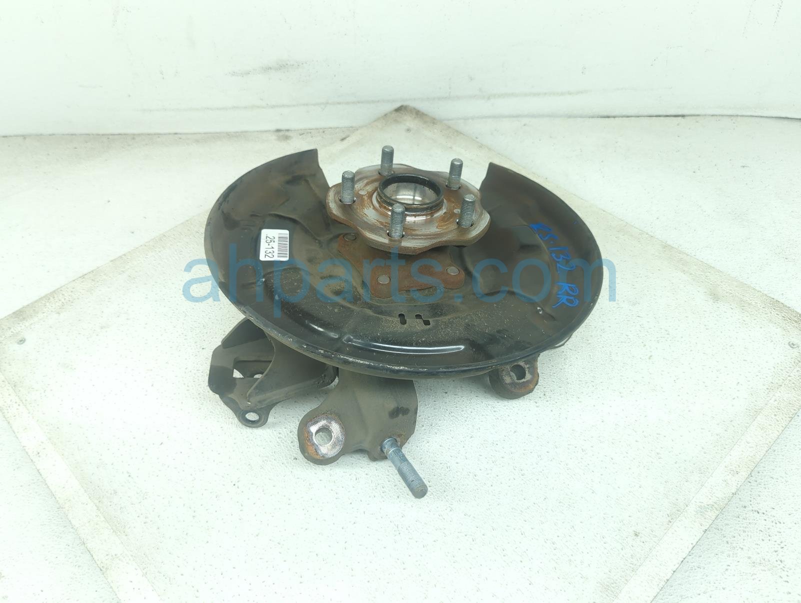 $200 Toyota RR/RH SPINDLE KNUCKLE HUB - HYBRID $200 Toyota RR/RH SPINDLE KNUCKLE HUB - HYBRID