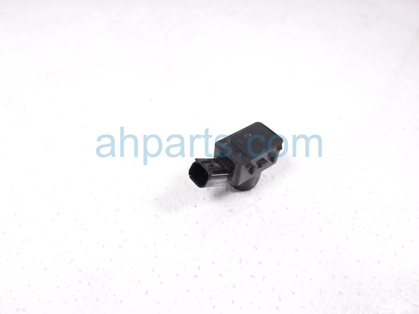 $115 Toyota REAR SINGLE PARKIGN AID SENSOR - BLK $115 Toyota REAR SINGLE PARKIGN AID SENSOR - BLK