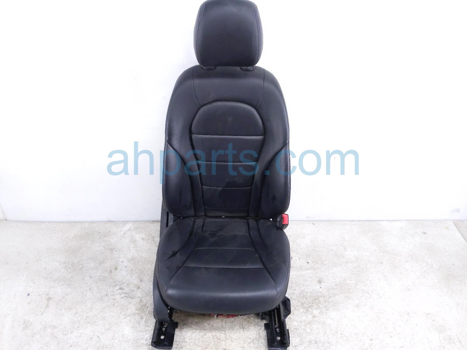 $299 Mercedes FR/RH SEAT - BLACK - W/ AIRBAG $299 Mercedes FR/RH SEAT - BLACK - W/ AIRBAG