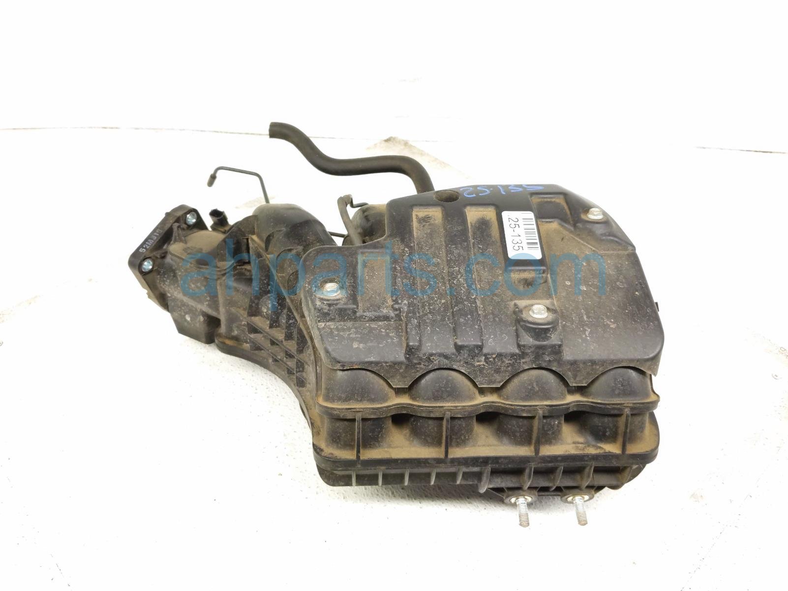 $40 Honda INTAKE MANIFOLD $40 Honda INTAKE MANIFOLD